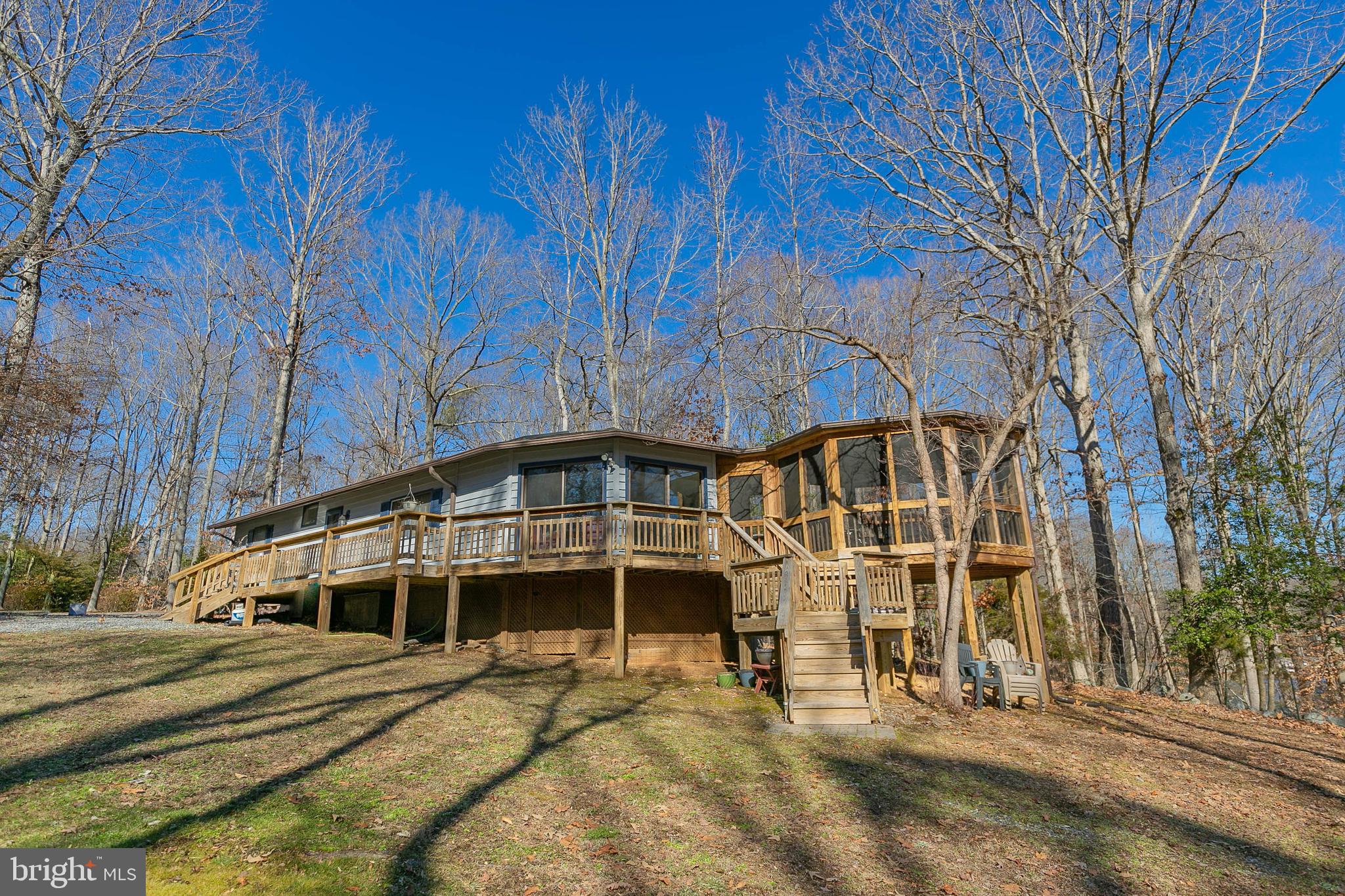 LAKE CAROLINE - Residential