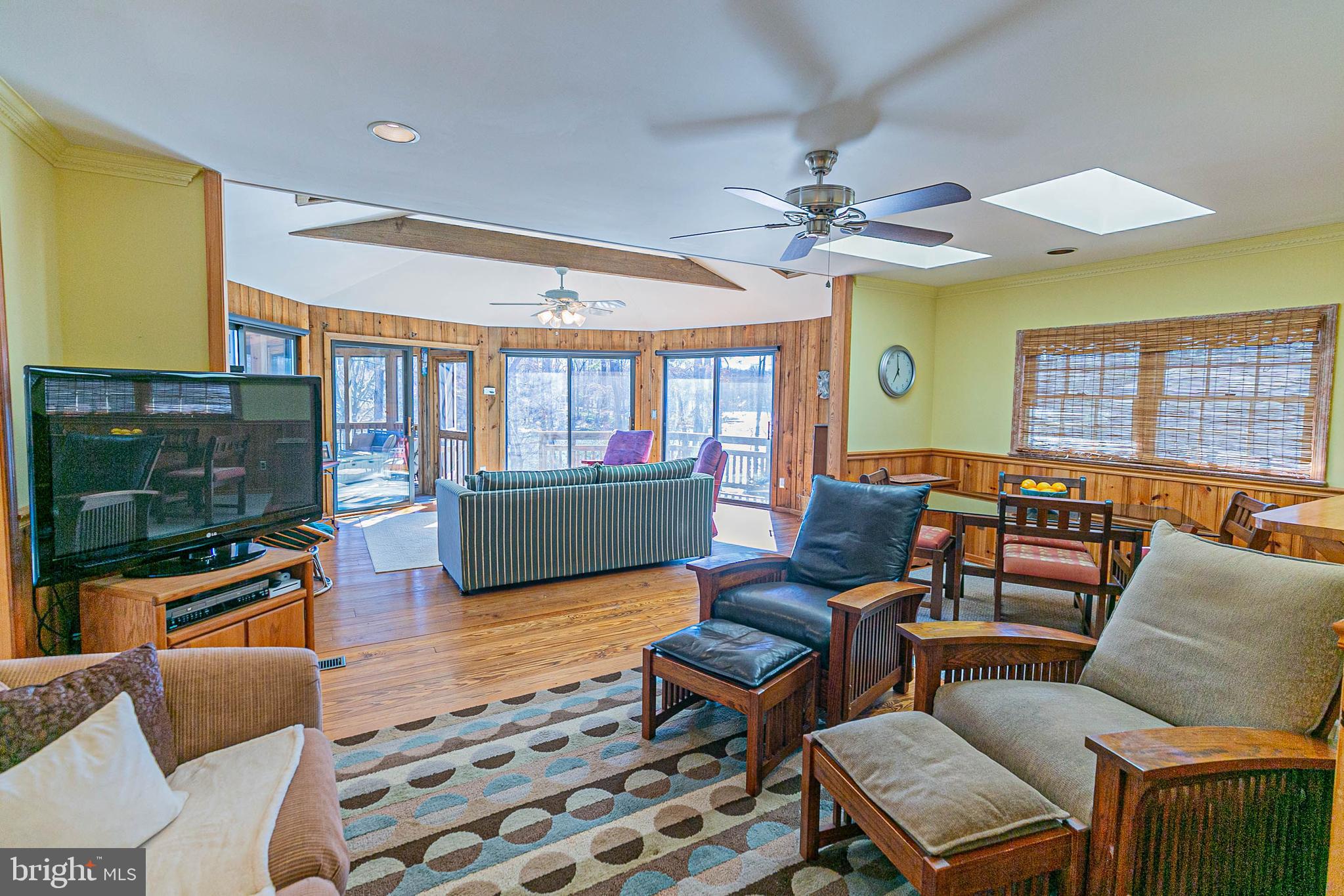 LAKE CAROLINE - Residential