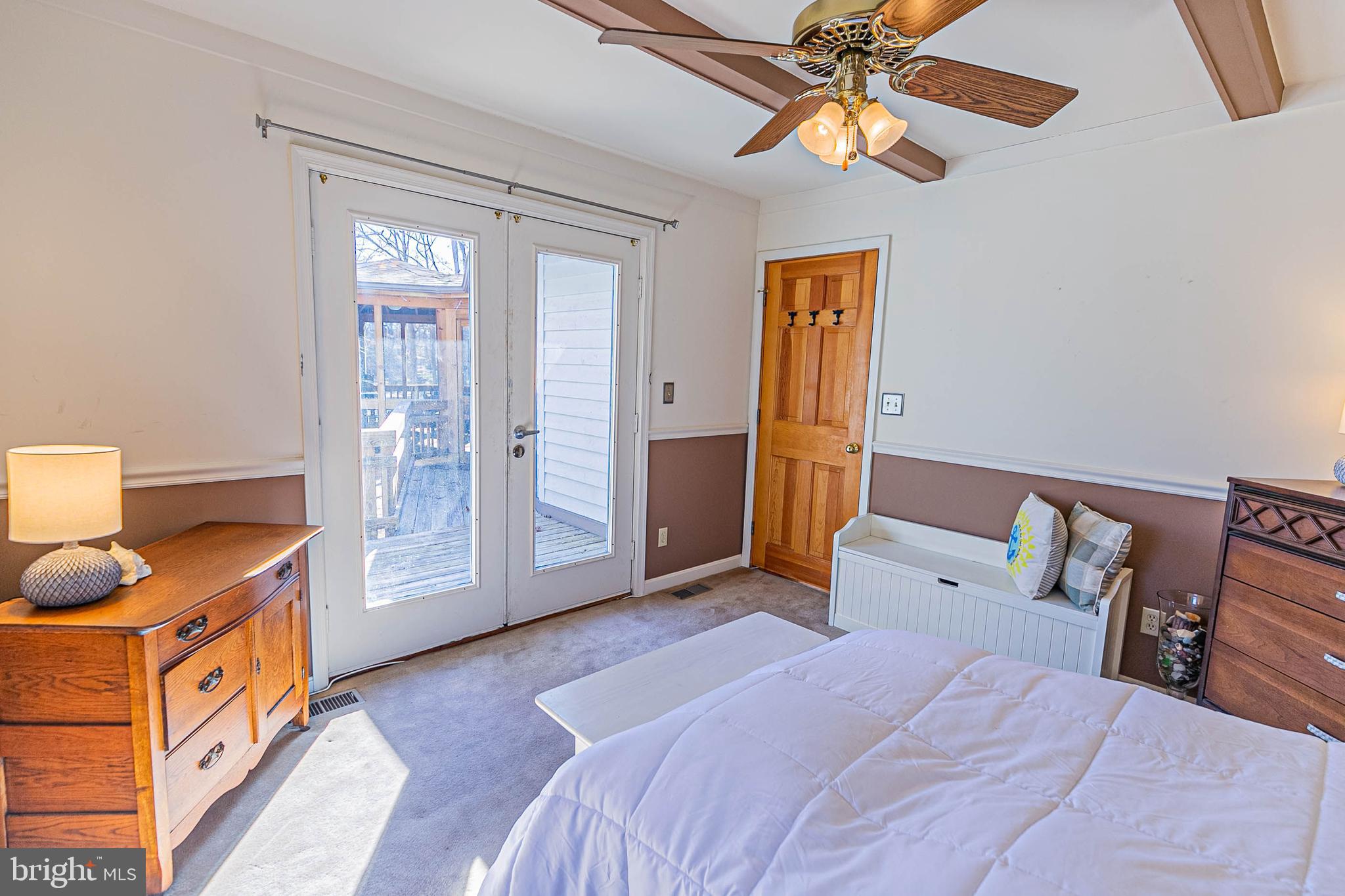 LAKE CAROLINE - Residential