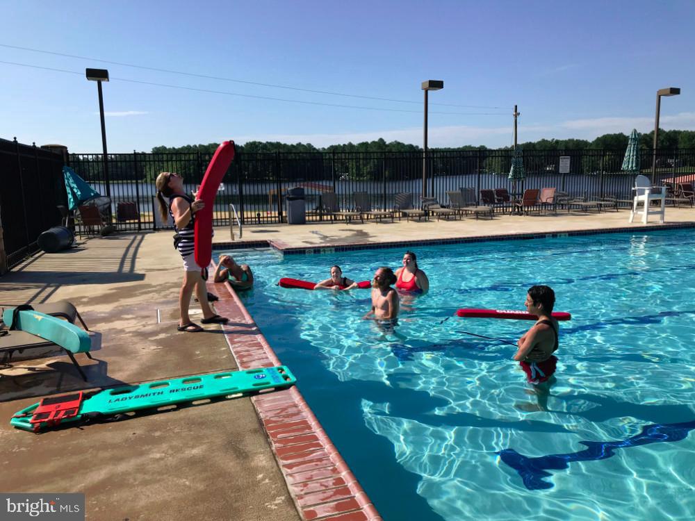 LAKE CAROLINE - Residential