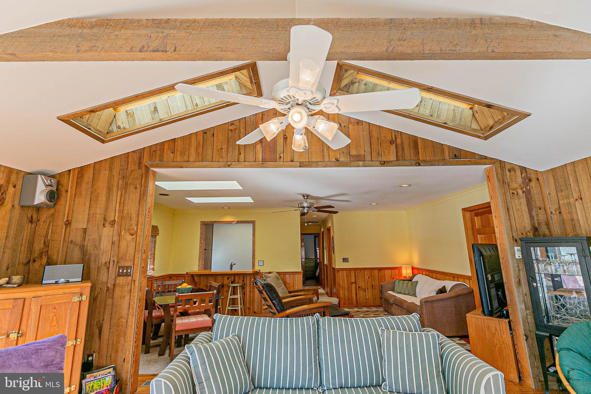 LAKE CAROLINE - Residential