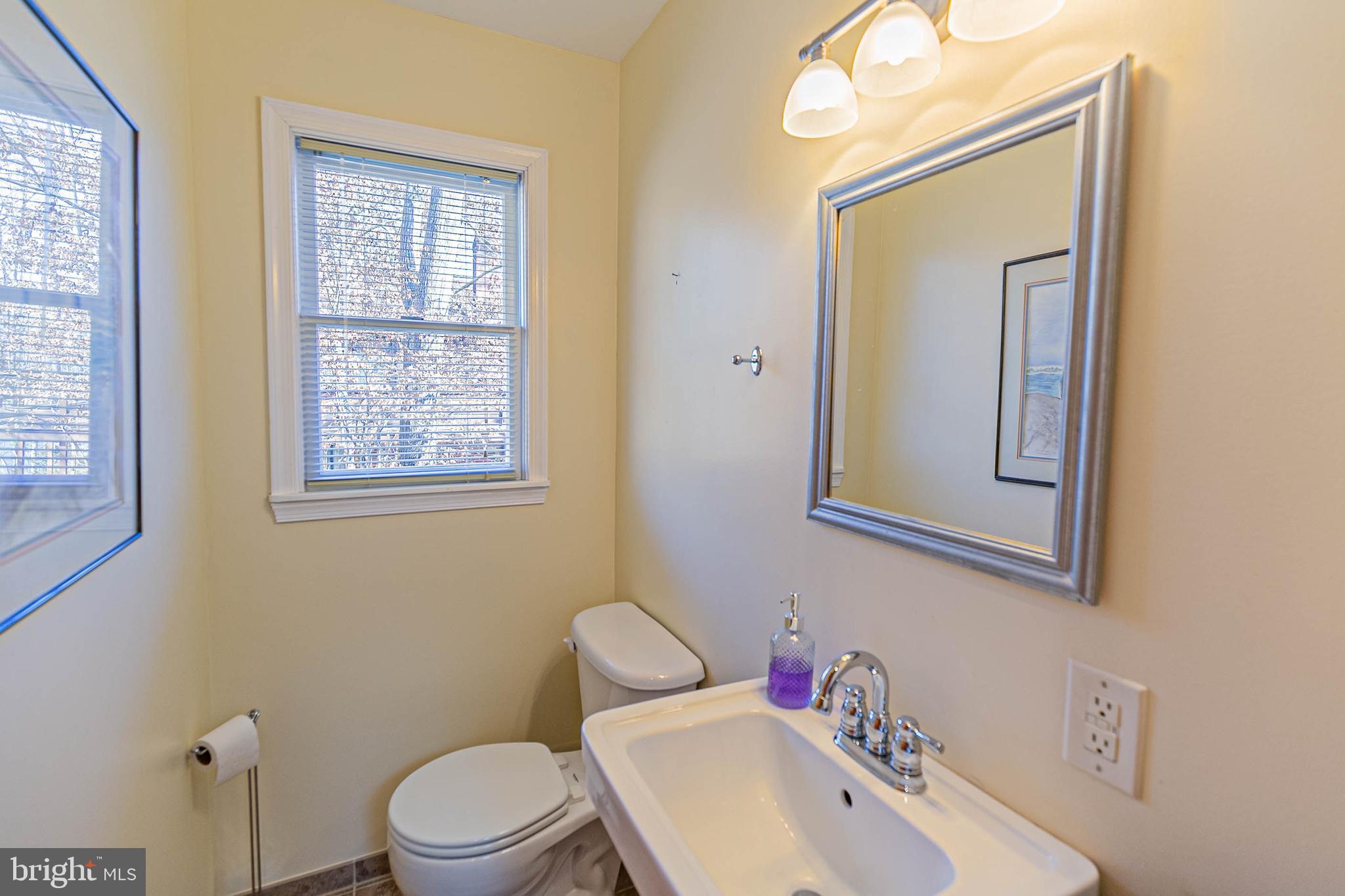 LAKE CAROLINE - Residential