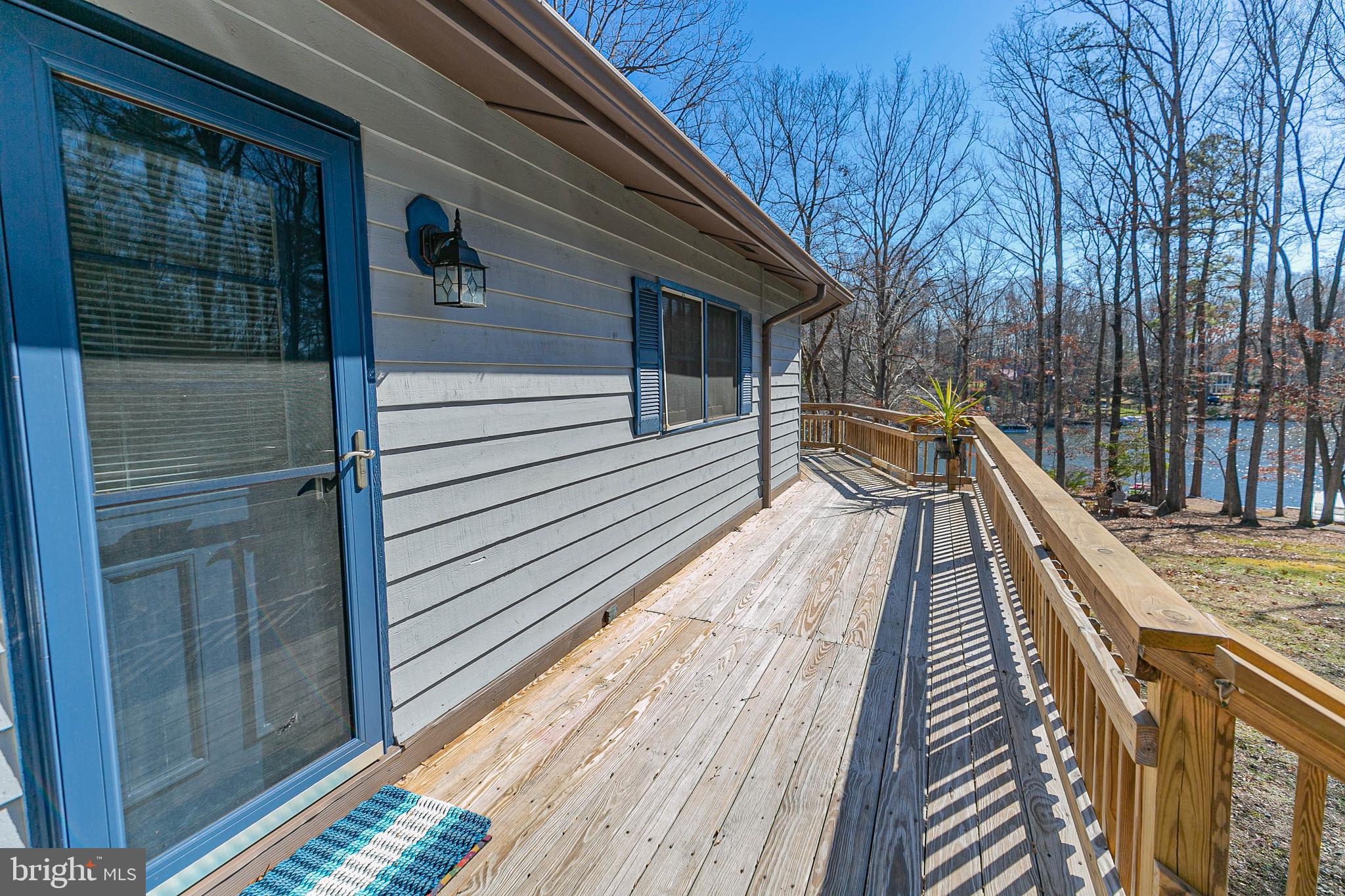 LAKE CAROLINE - Residential