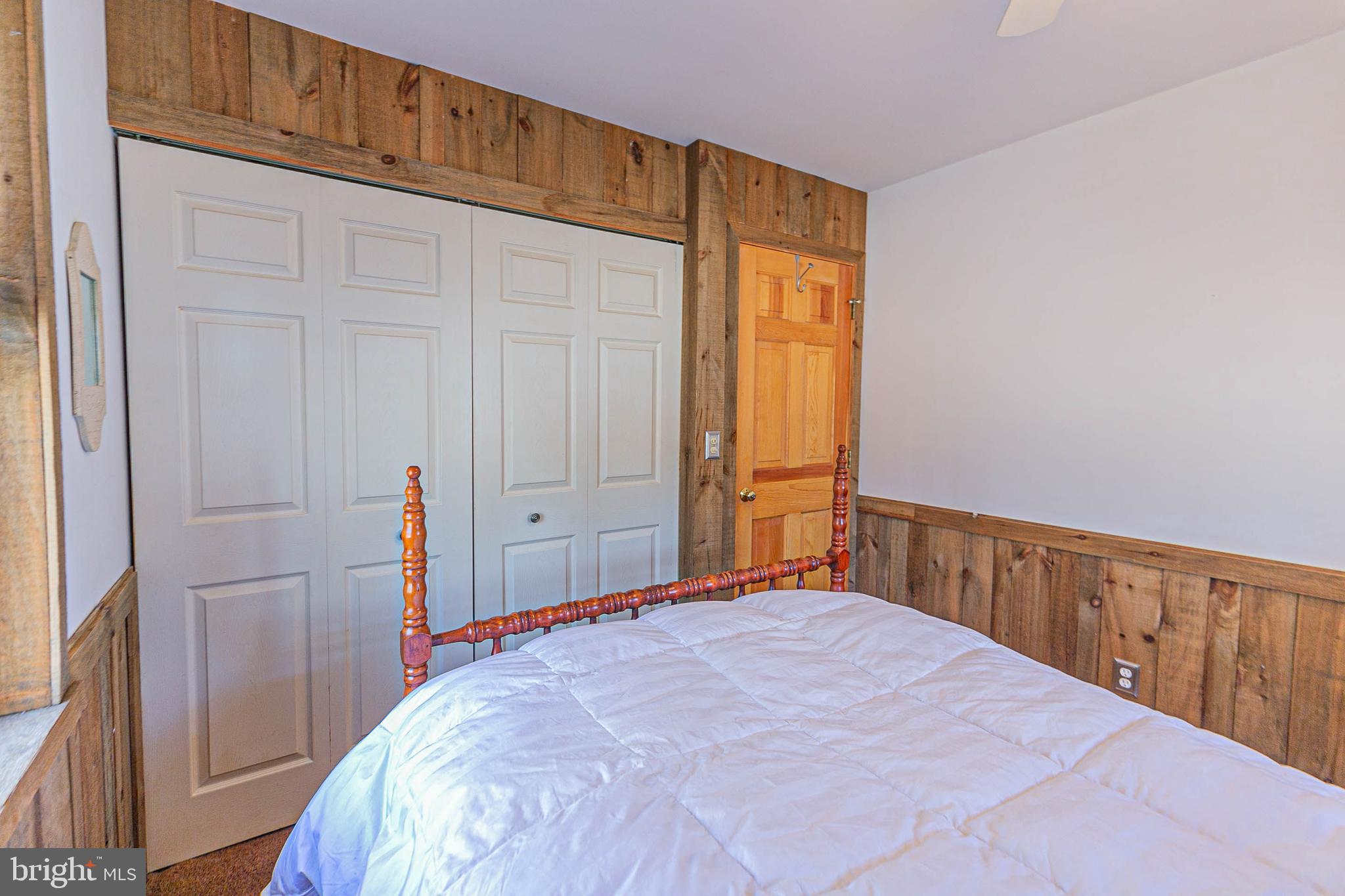 LAKE CAROLINE - Residential