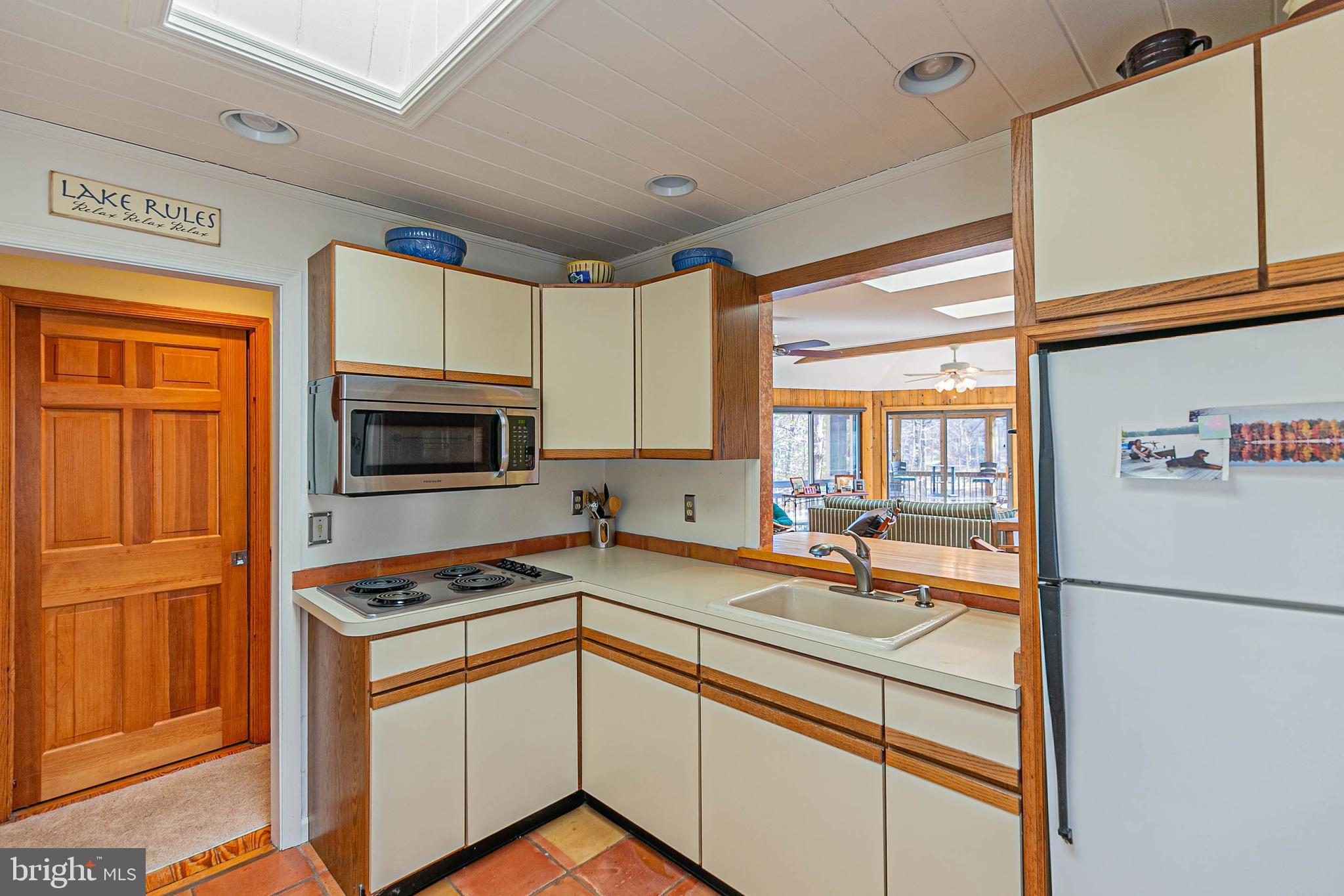 LAKE CAROLINE - Residential