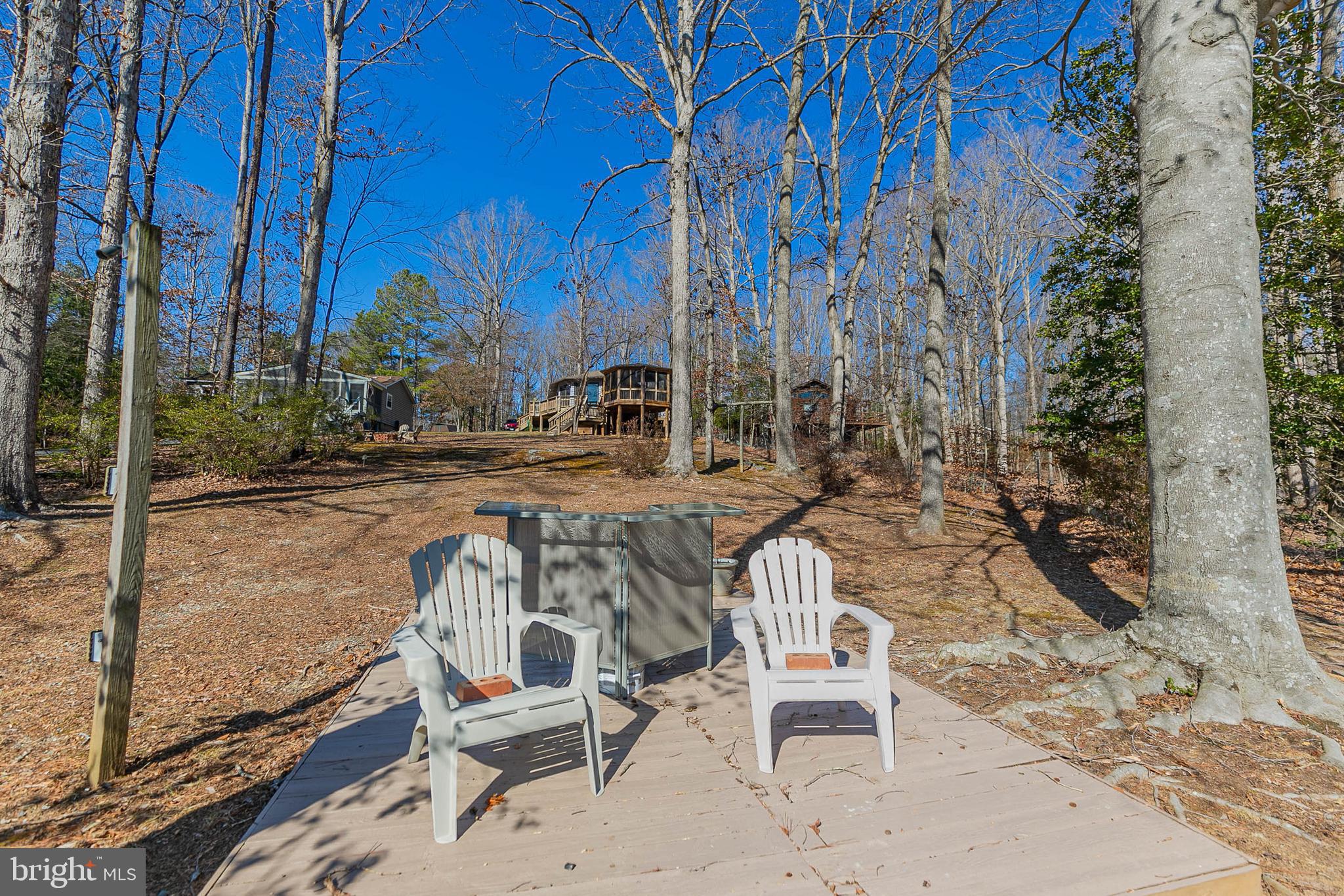 LAKE CAROLINE - Residential