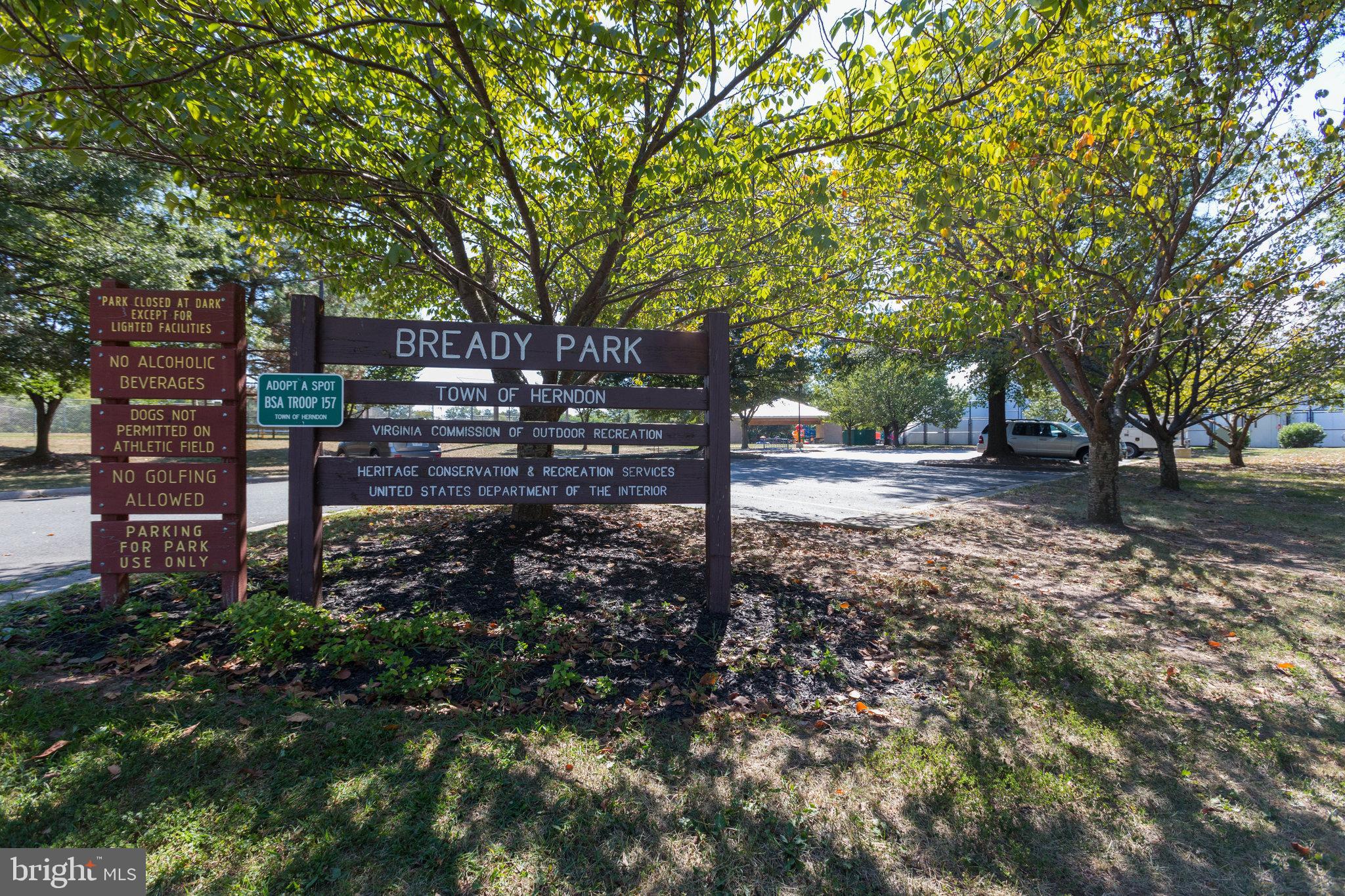 TREESIDE - Residential