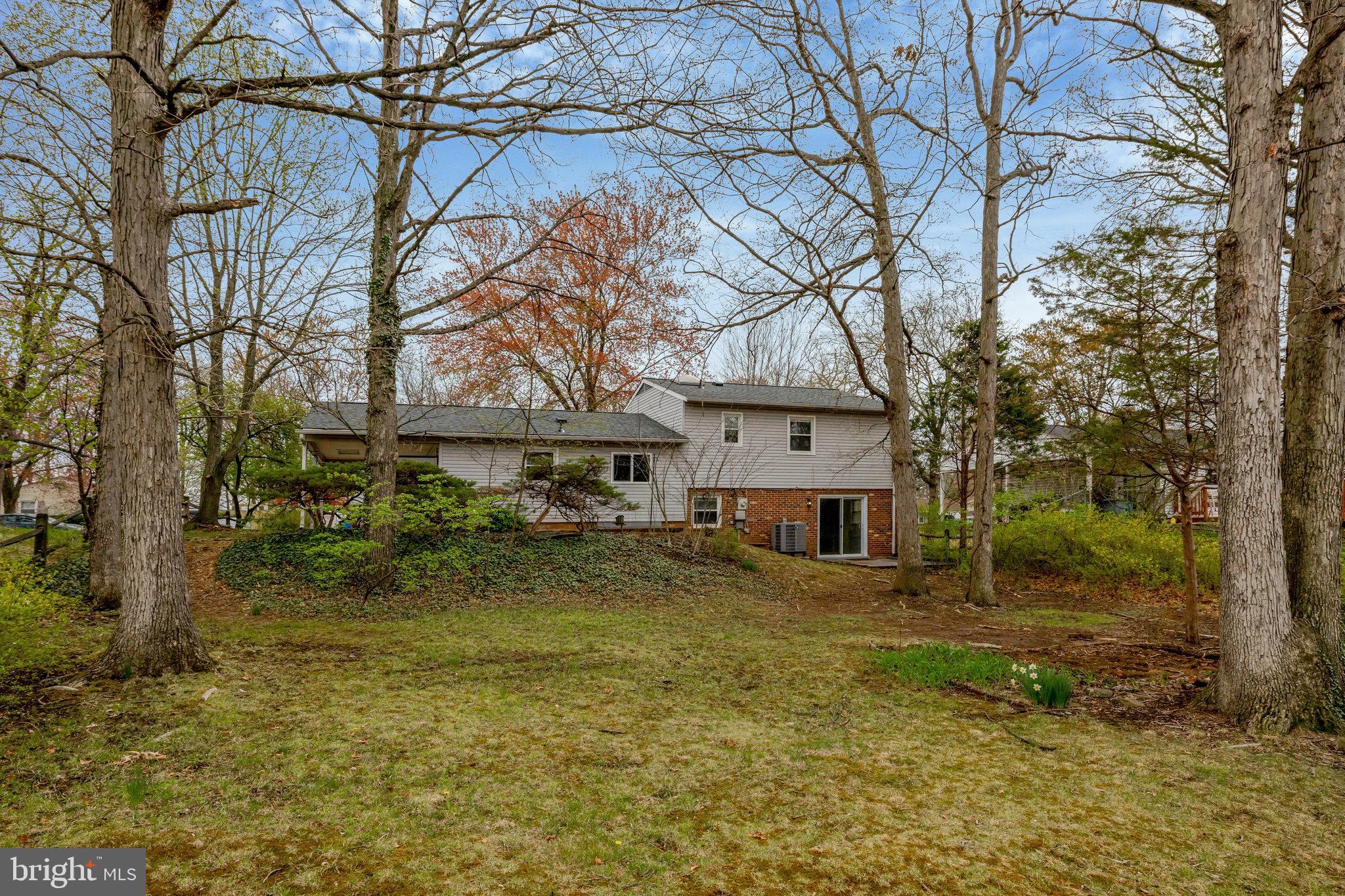 TREESIDE - Residential