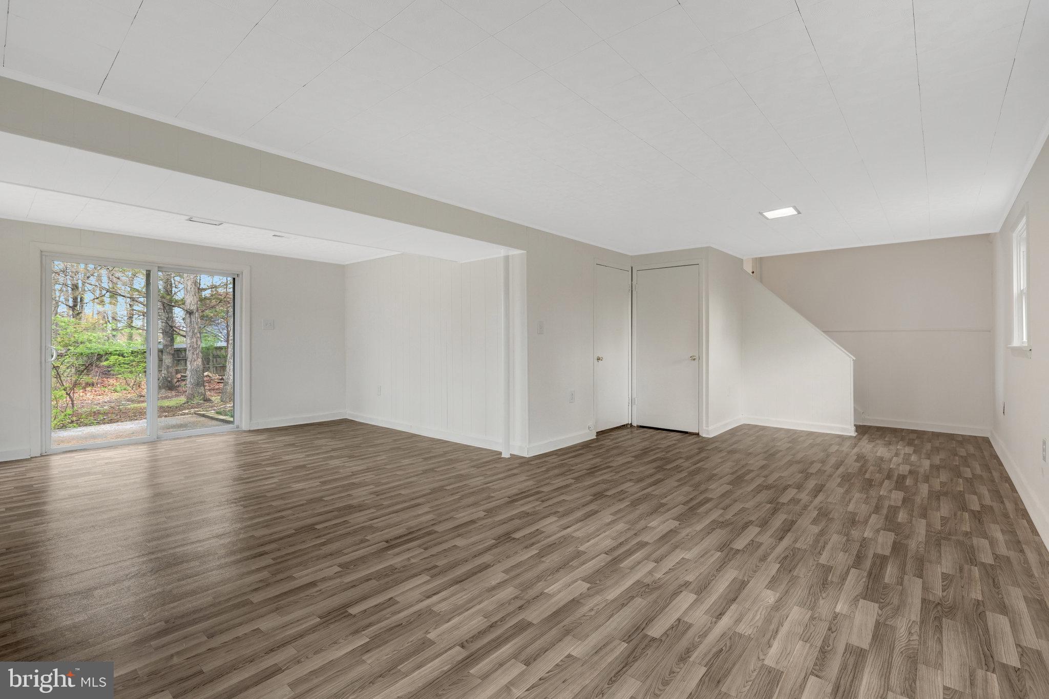 TREESIDE - Residential