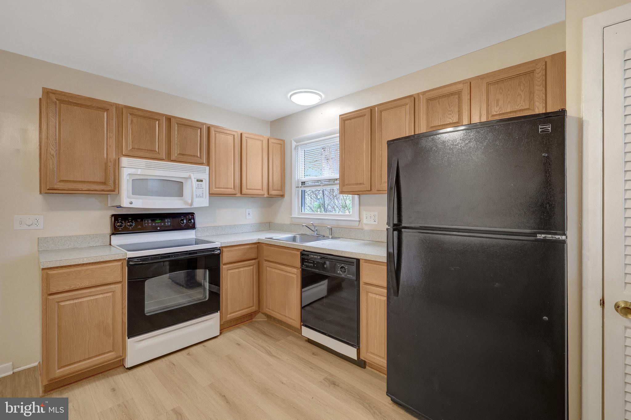 TREESIDE - Residential