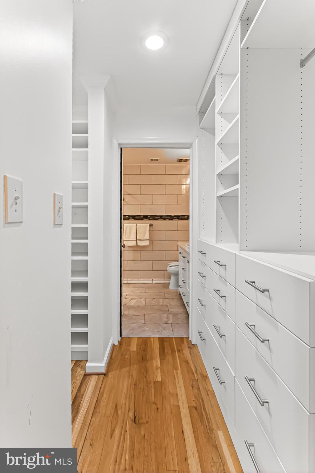 WESTMORELAND SQUARE - Residential