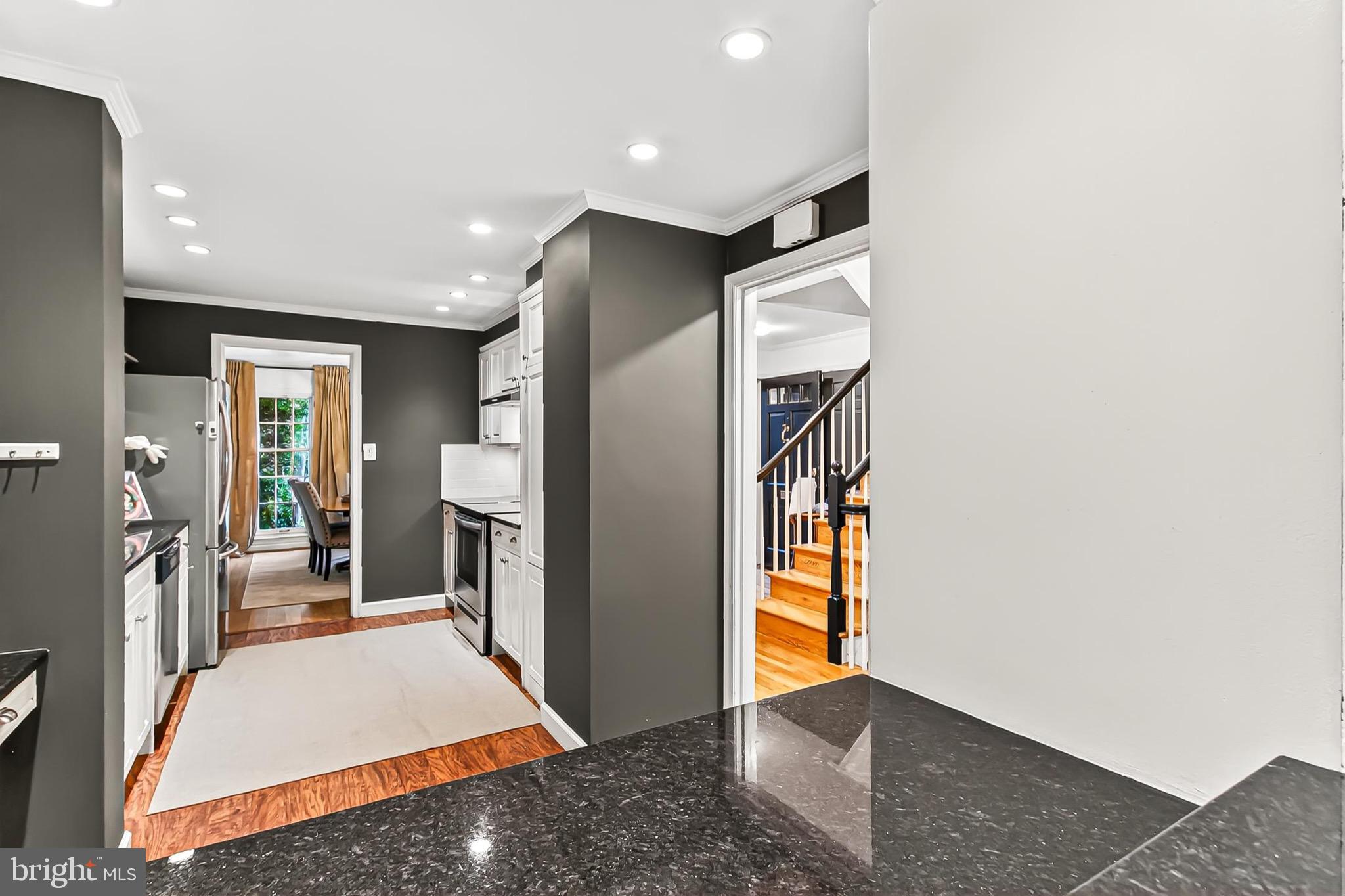 WESTMORELAND SQUARE - Residential