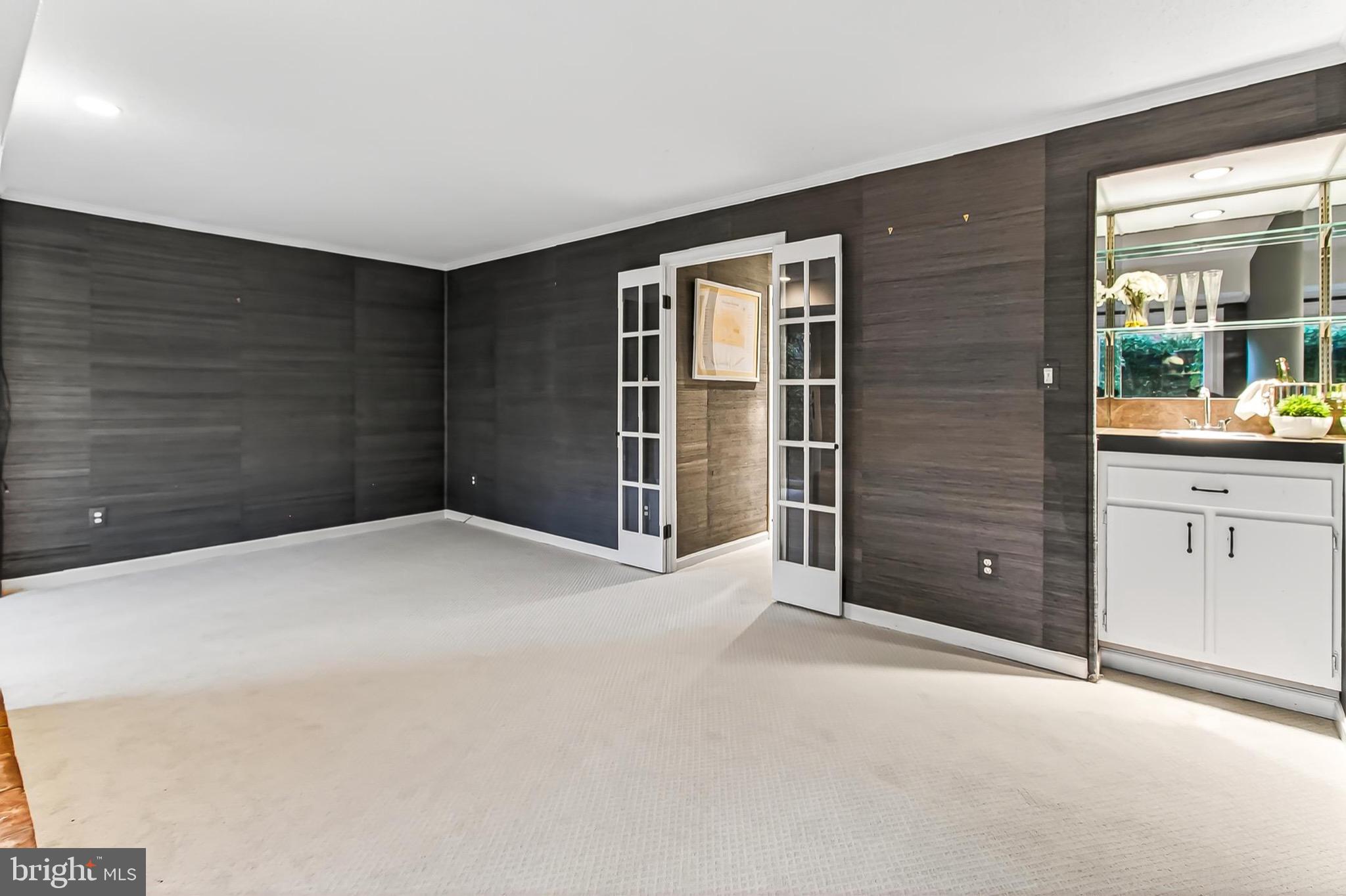 WESTMORELAND SQUARE - Residential