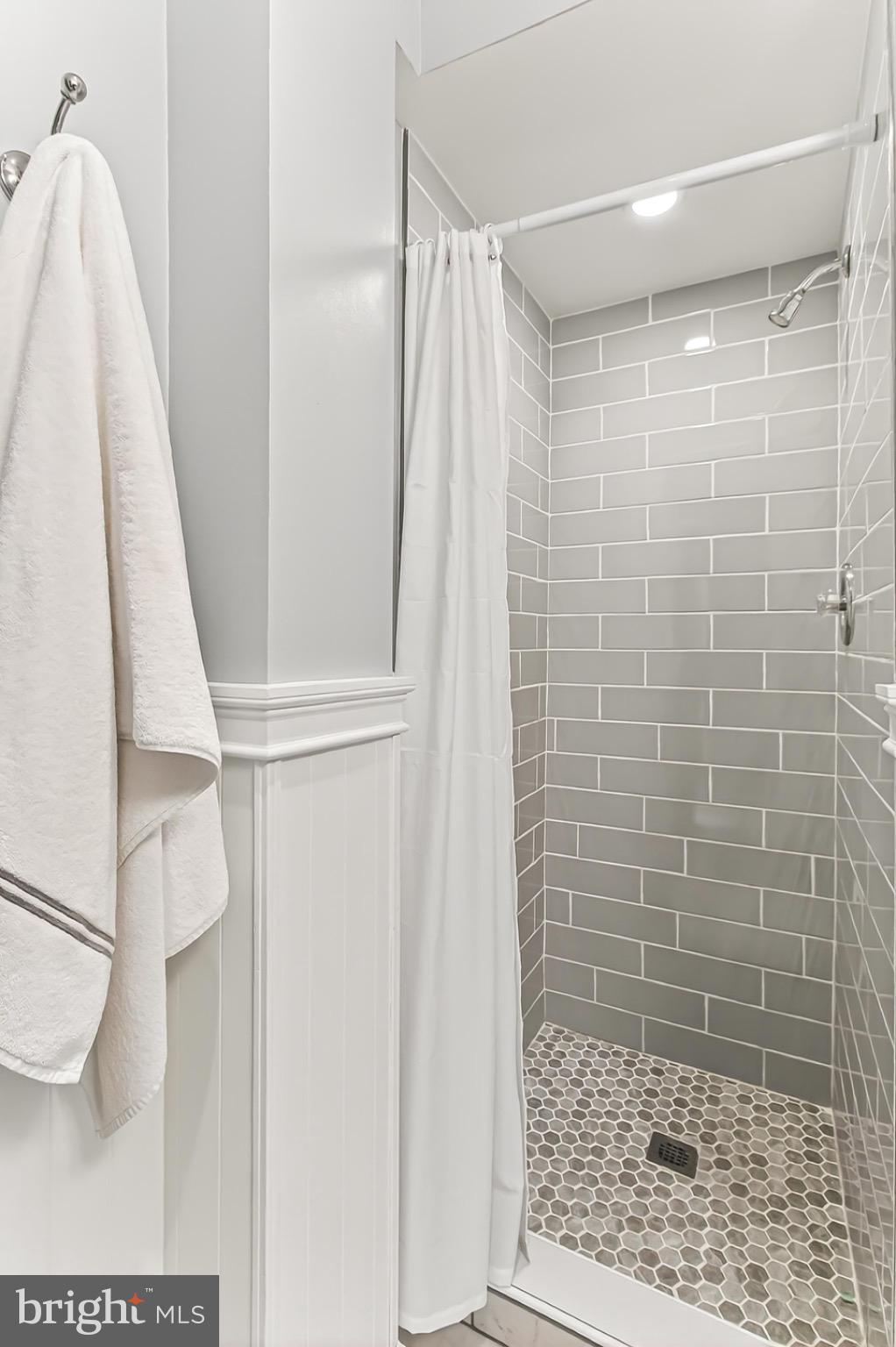 WESTMORELAND SQUARE - Residential