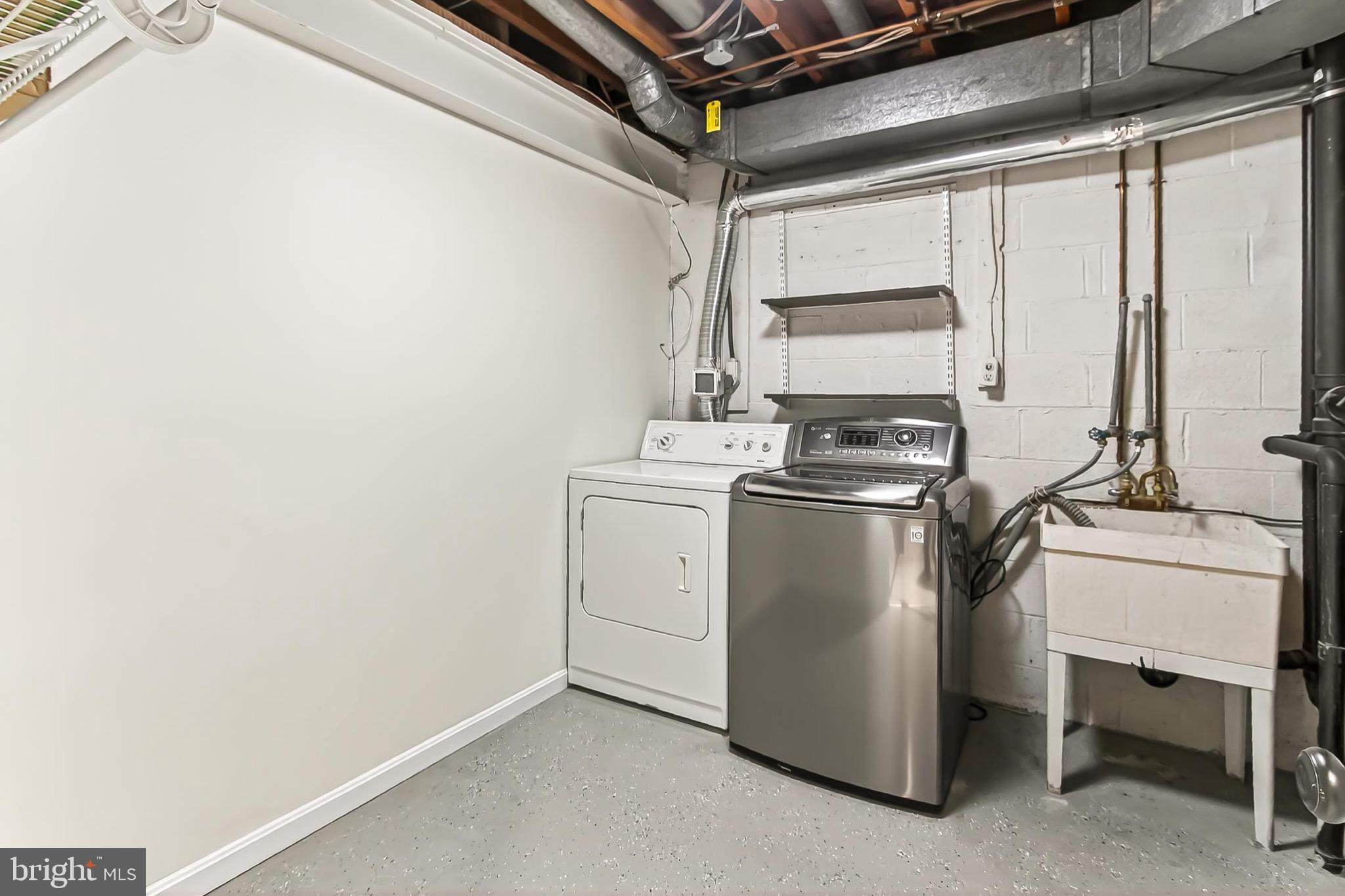 WESTMORELAND SQUARE - Residential