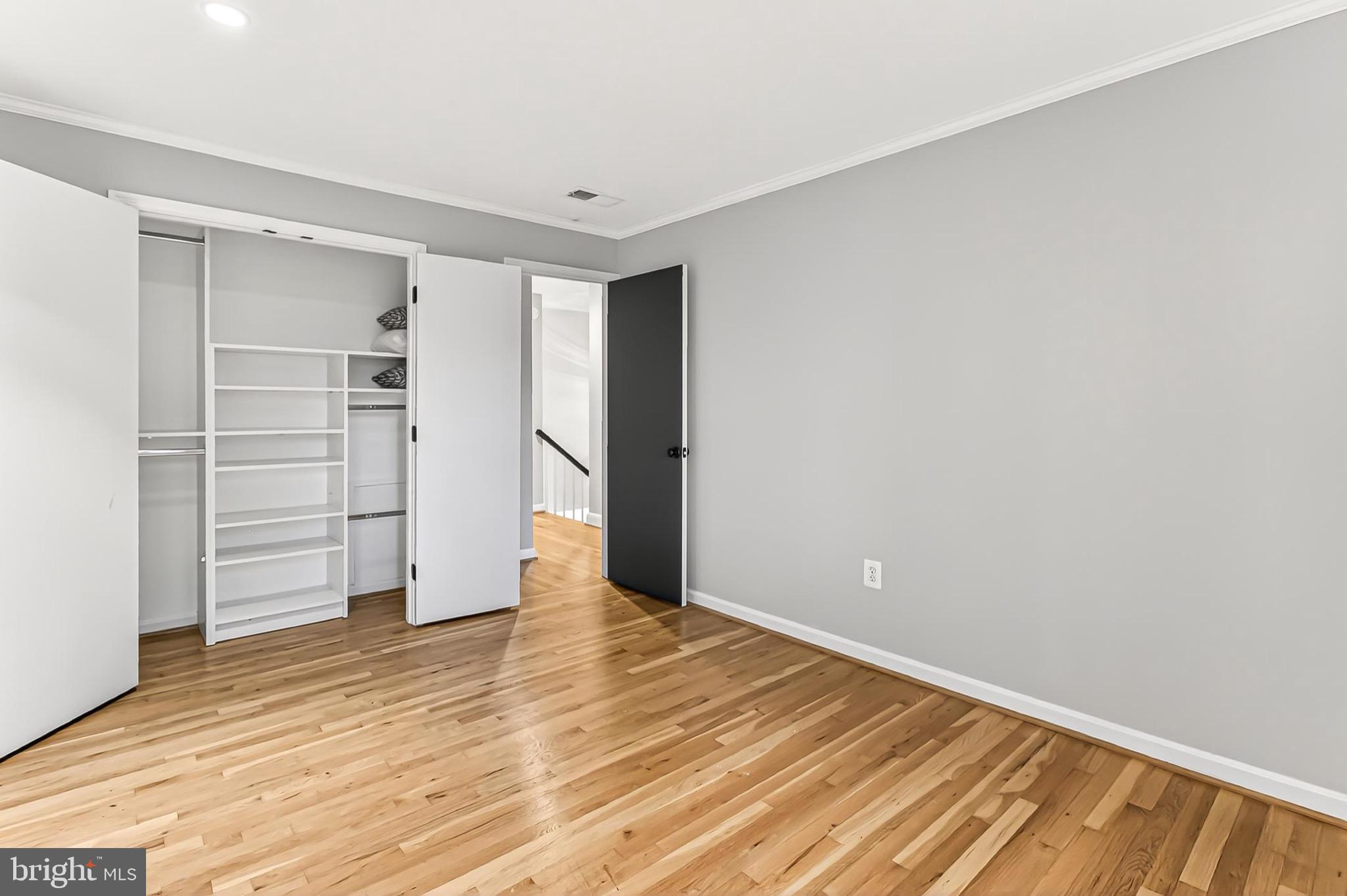 WESTMORELAND SQUARE - Residential