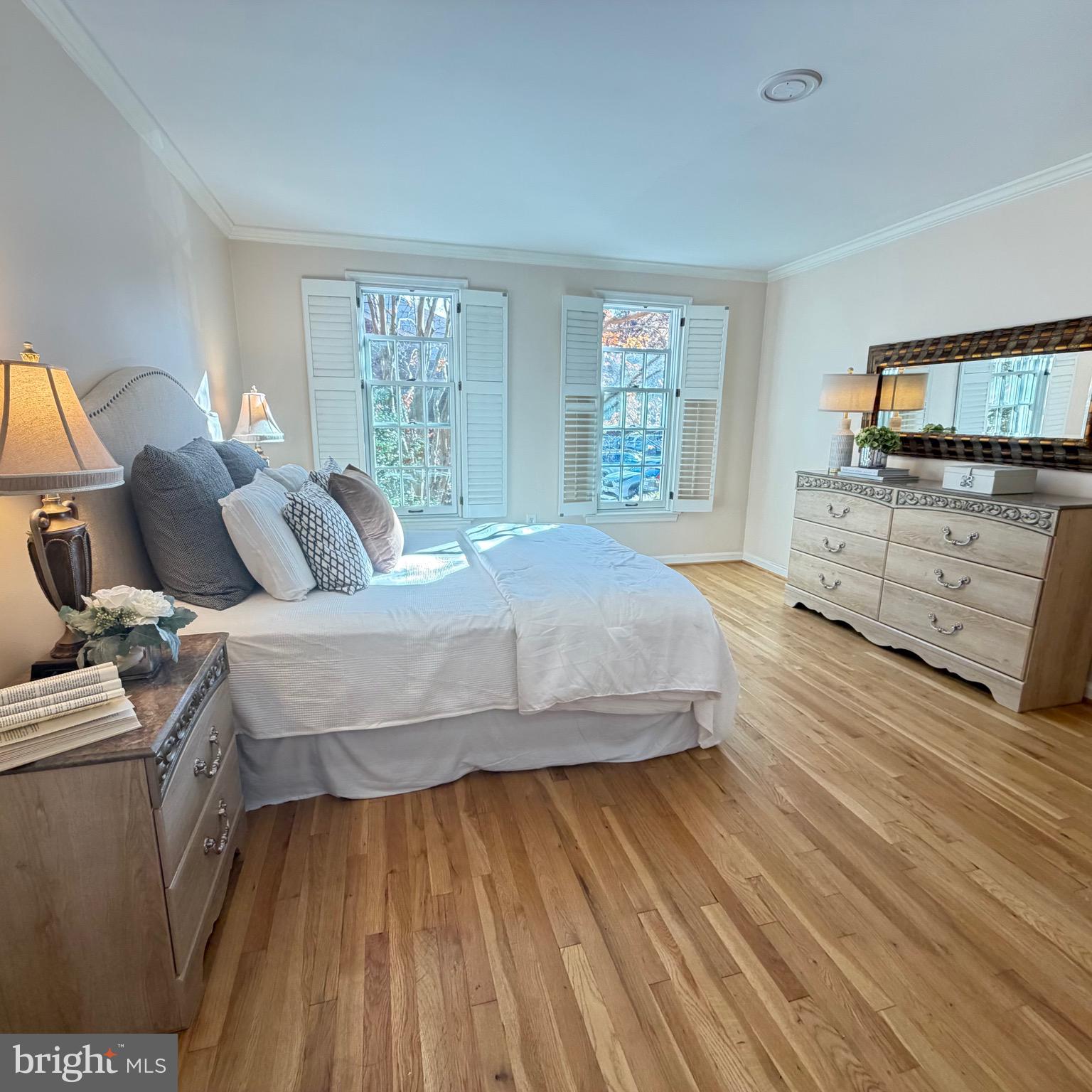 WESTMORELAND SQUARE - Residential