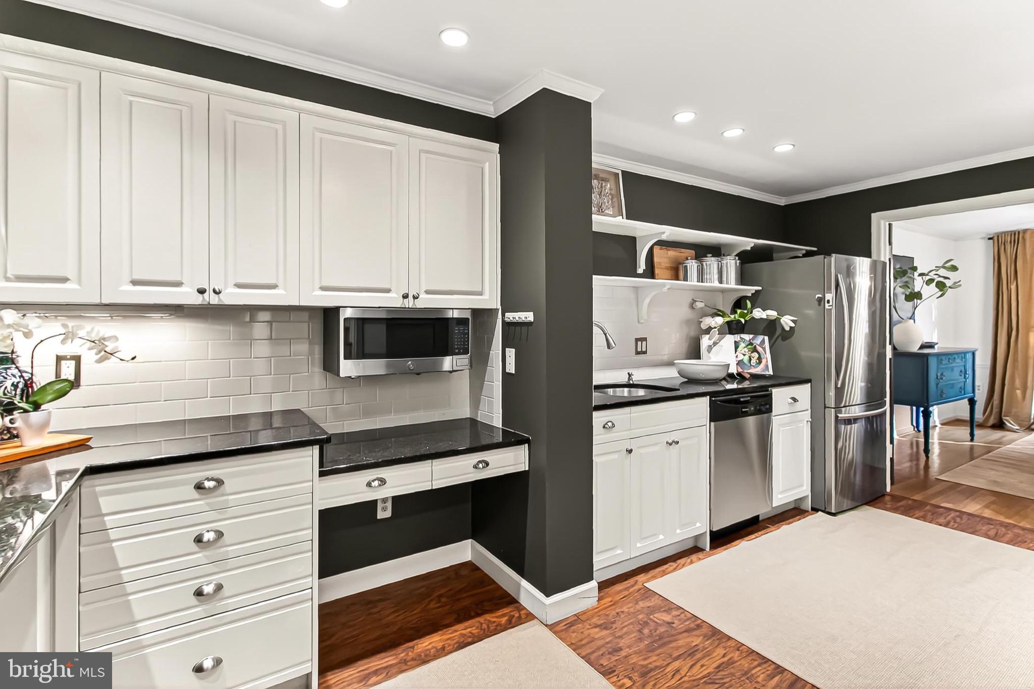 WESTMORELAND SQUARE - Residential