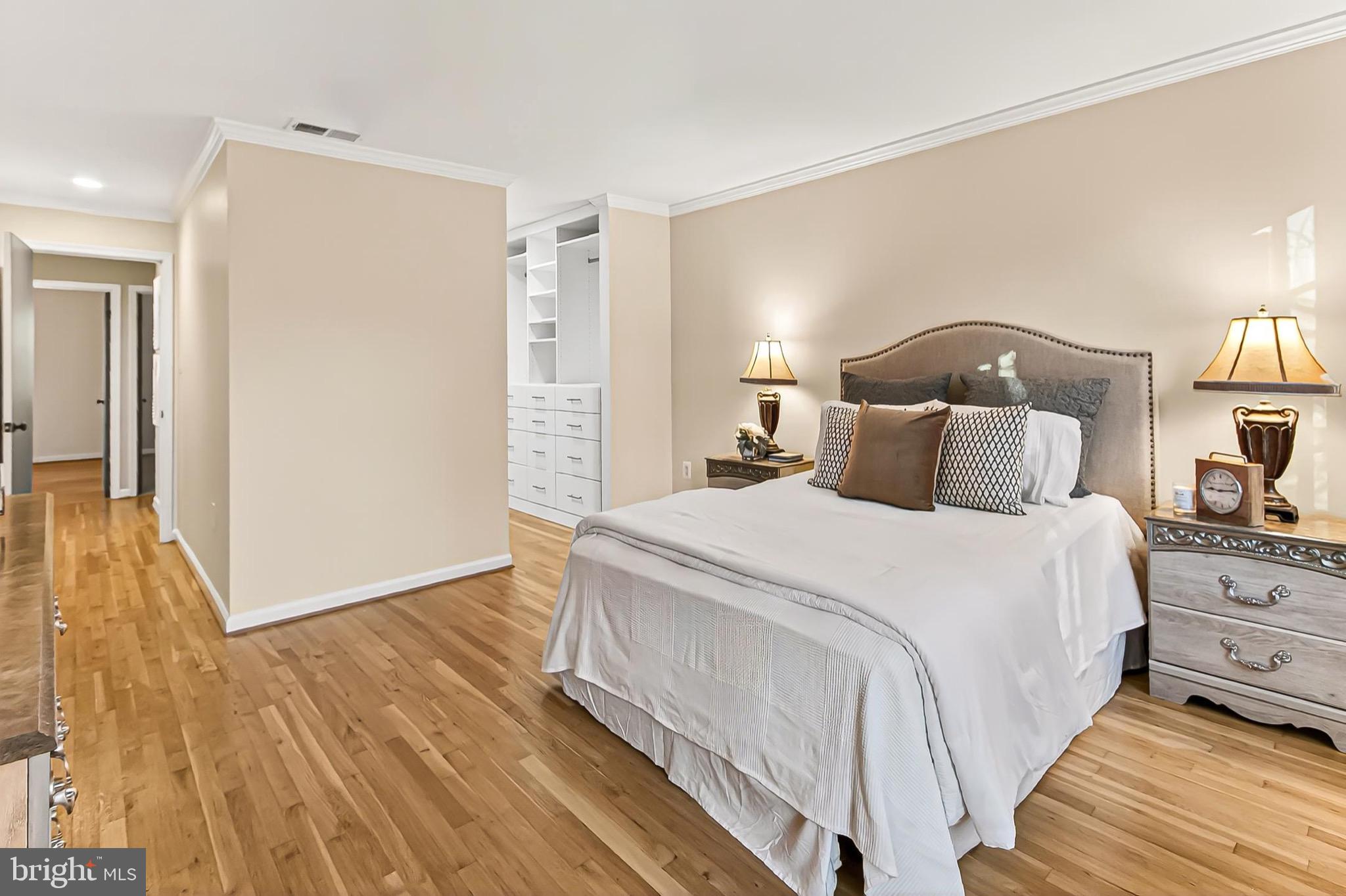 WESTMORELAND SQUARE - Residential