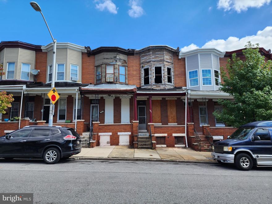 ONLINE AUCTION: Bidding begins 11/13/2023 @ 10:00 AM. Bidding ends 11/15/2023 @ 6:40 PM. List Price is Suggested Opening Bid. 2 Story Porch-Front Townhouse Shell located in the Easterwood area of Baltimore City. Residents can enjoy the nearby attractions such as Coppin State University, Mondawmin Mall, Druid Hill Park, & Penn North Metro Station. Easy Access to Major Traffic Artery North Ave. Property is Vacant. Deposit: $5,000.