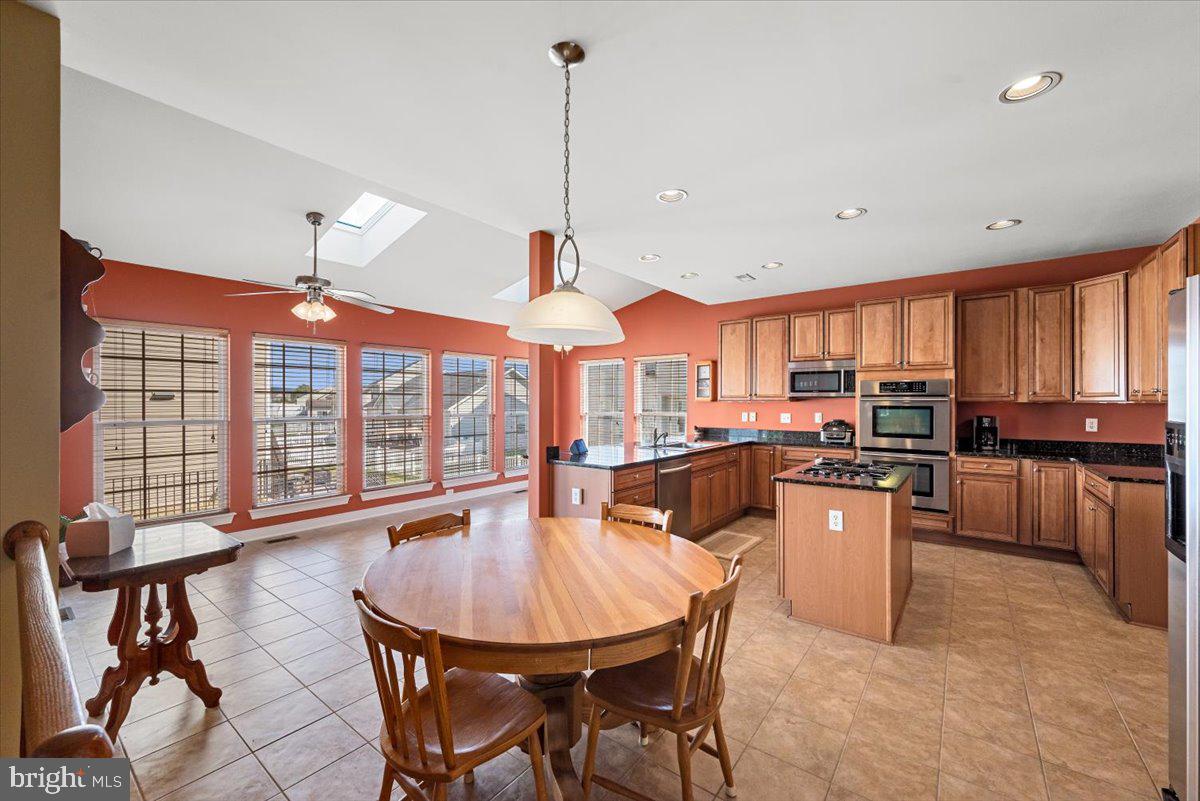 SHENANDOAH SPRINGS - Residential