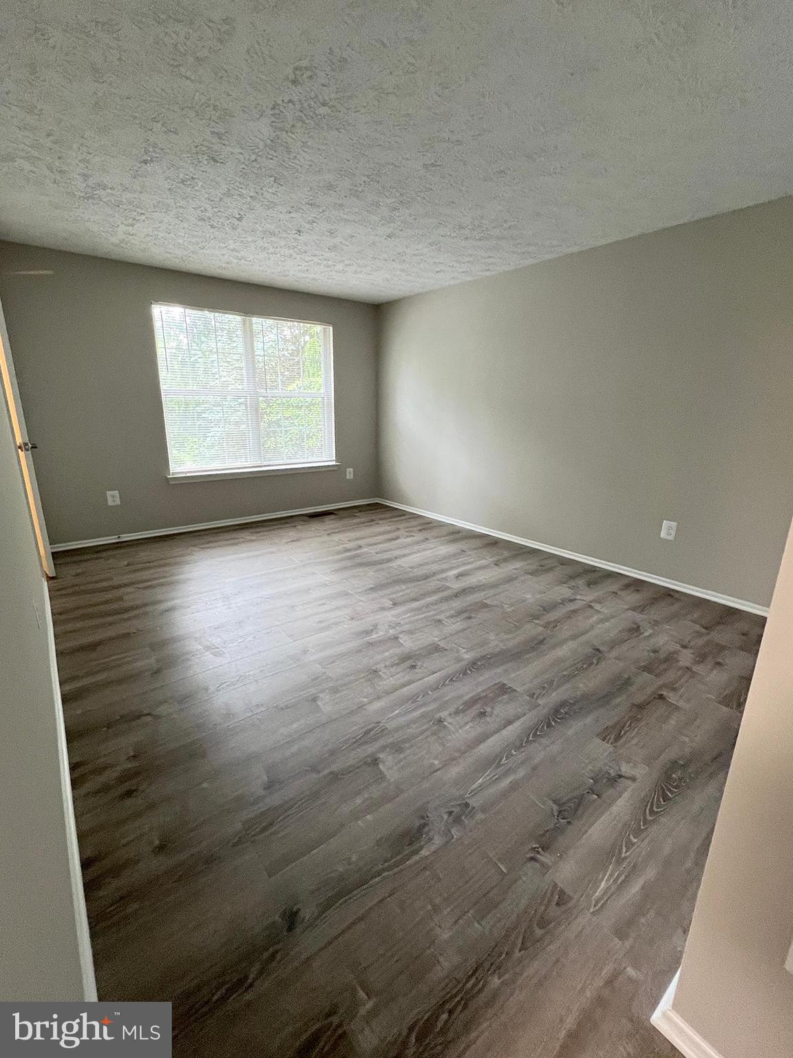 RIDGEVIEW ESTATES - Residential Lease