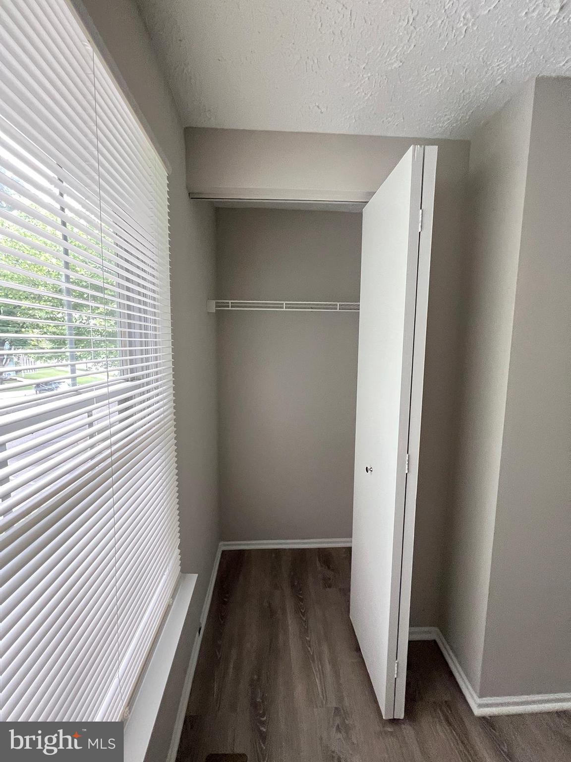 RIDGEVIEW ESTATES - Residential Lease