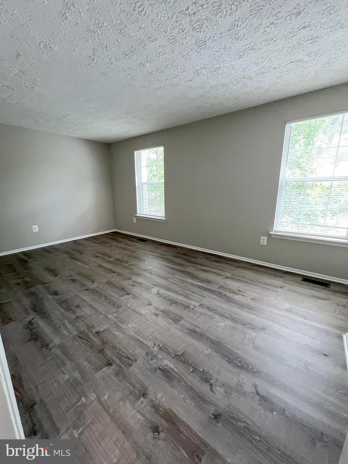 RIDGEVIEW ESTATES - Residential Lease