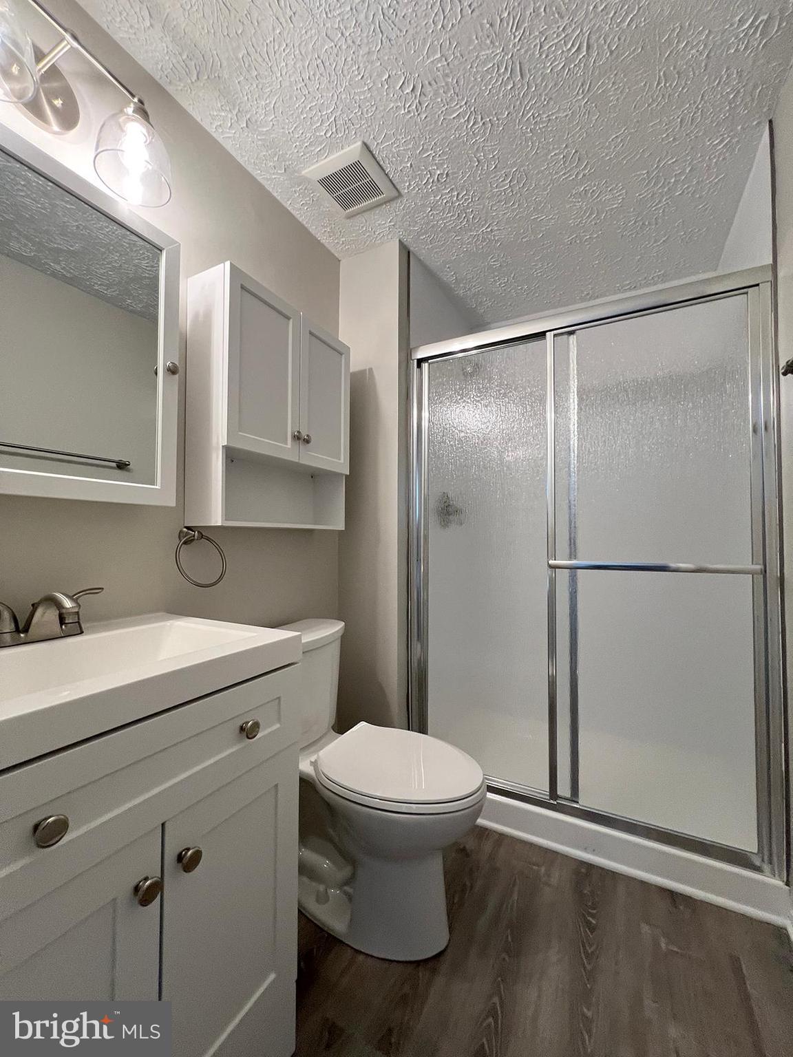 RIDGEVIEW ESTATES - Residential Lease