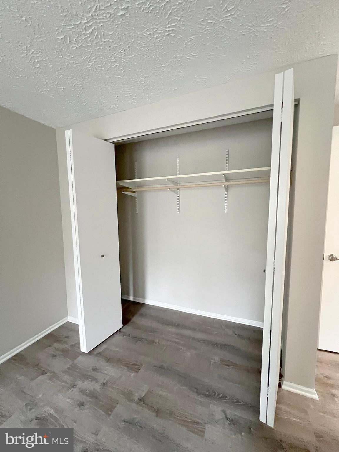 RIDGEVIEW ESTATES - Residential Lease