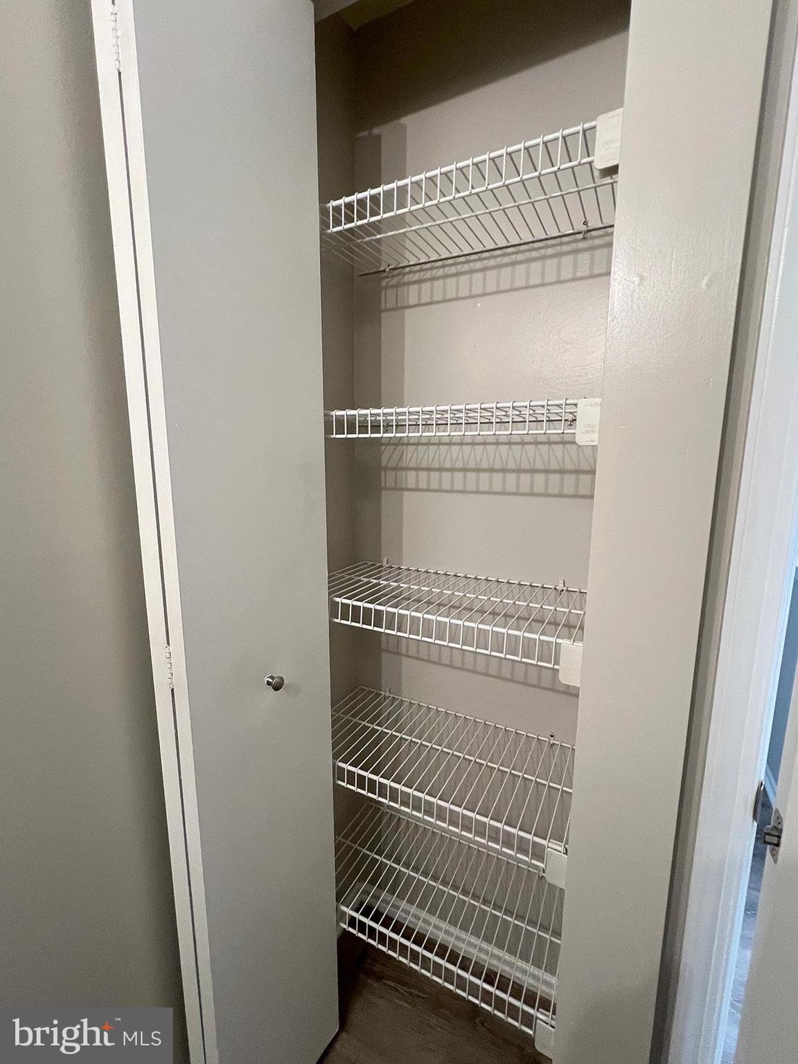 RIDGEVIEW ESTATES - Residential Lease