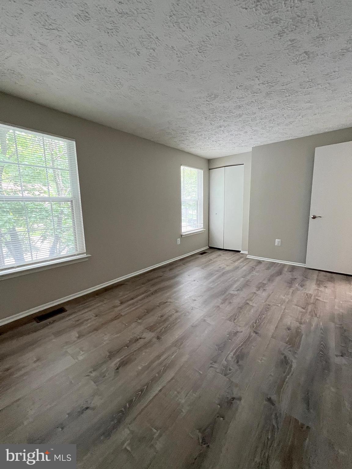 RIDGEVIEW ESTATES - Residential Lease