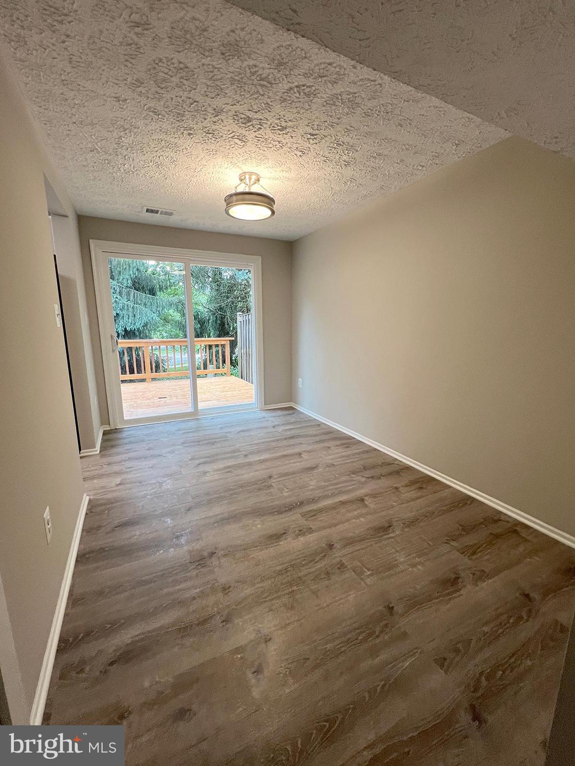 RIDGEVIEW ESTATES - Residential Lease