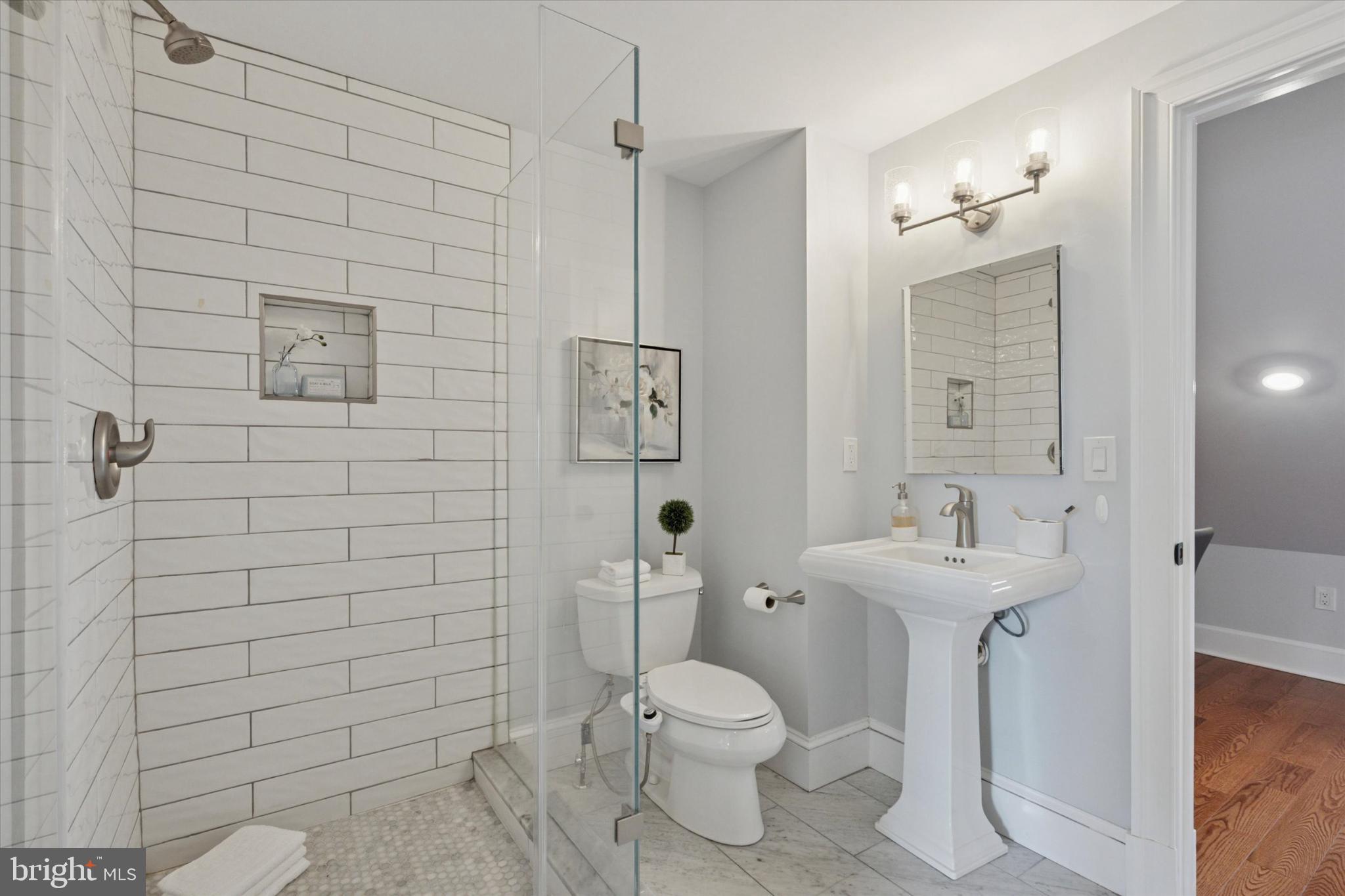 WASHINGTON SQ WEST - Residential