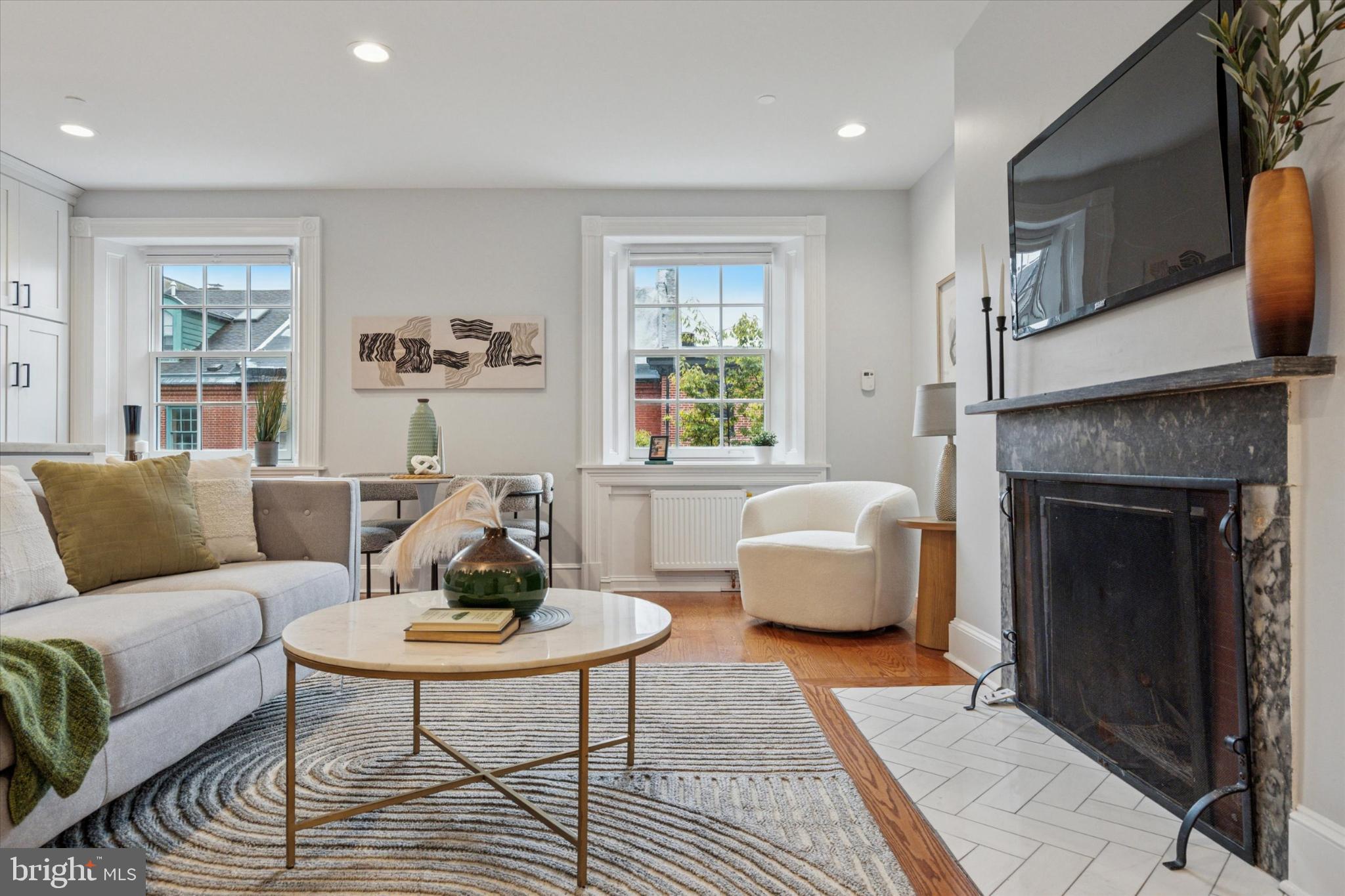 WASHINGTON SQ WEST - Residential