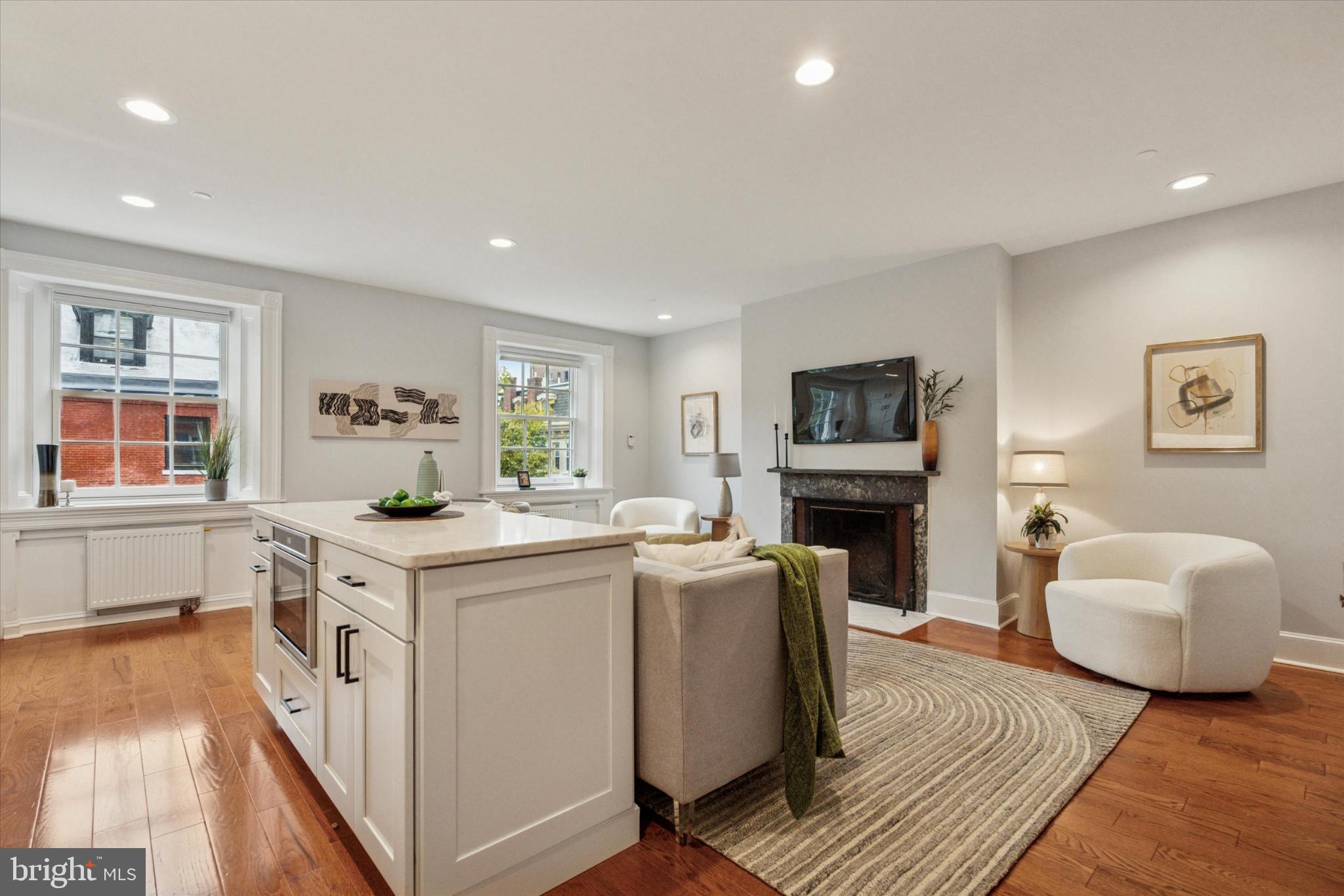 WASHINGTON SQ WEST - Residential