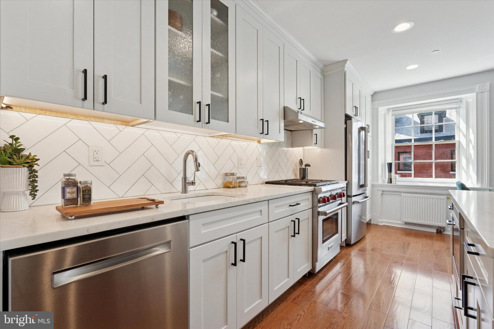 WASHINGTON SQ WEST - Residential