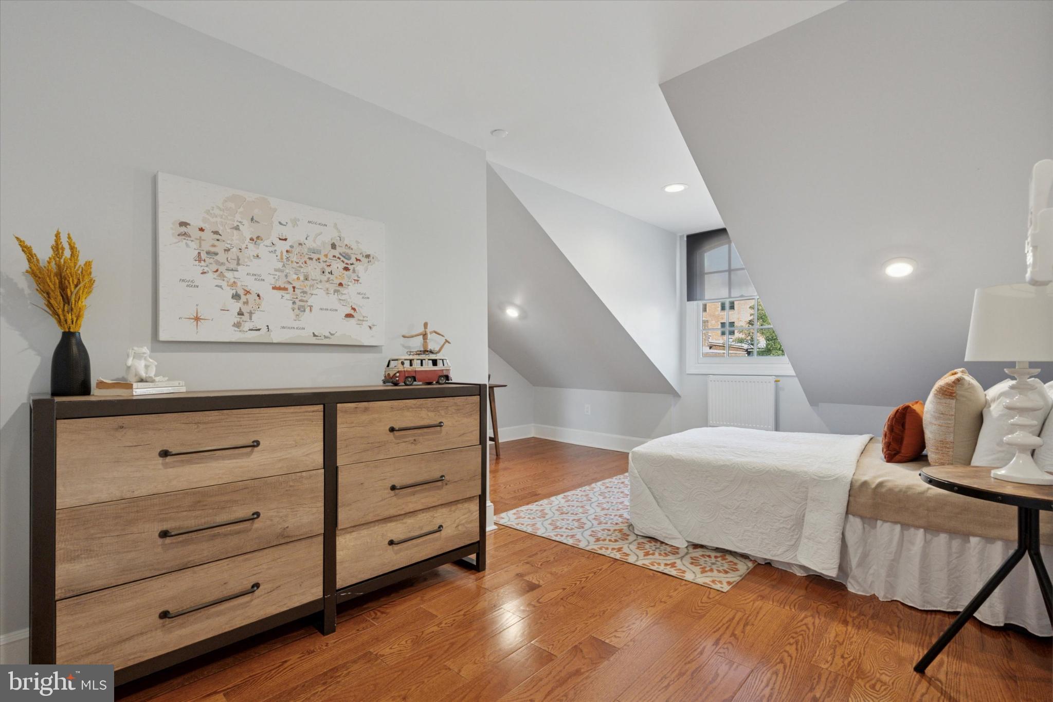 WASHINGTON SQ WEST - Residential