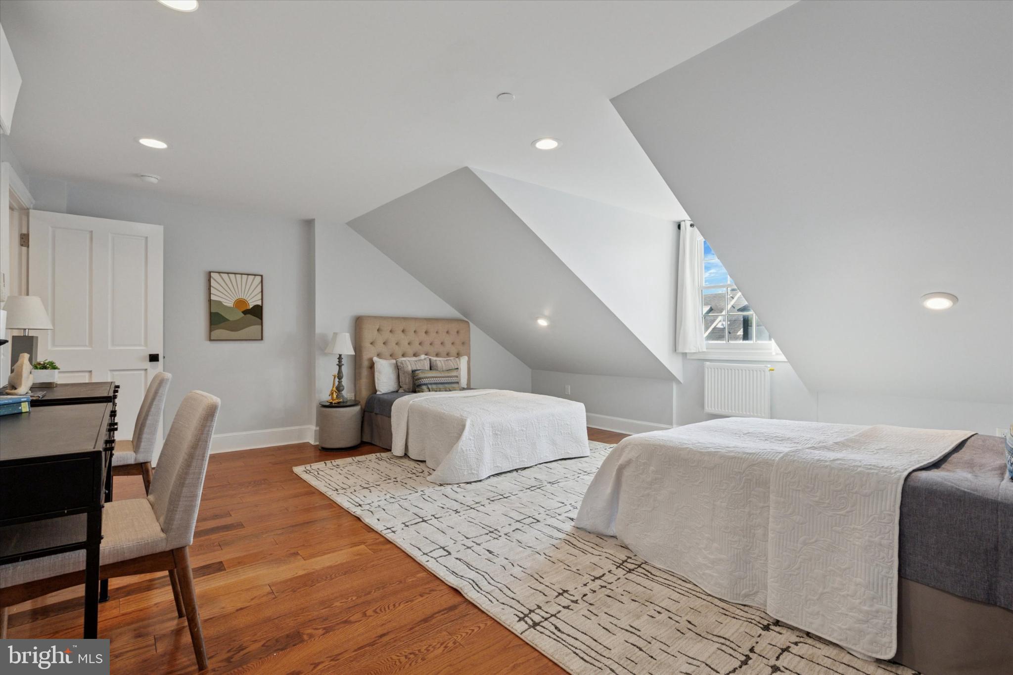 WASHINGTON SQ WEST - Residential