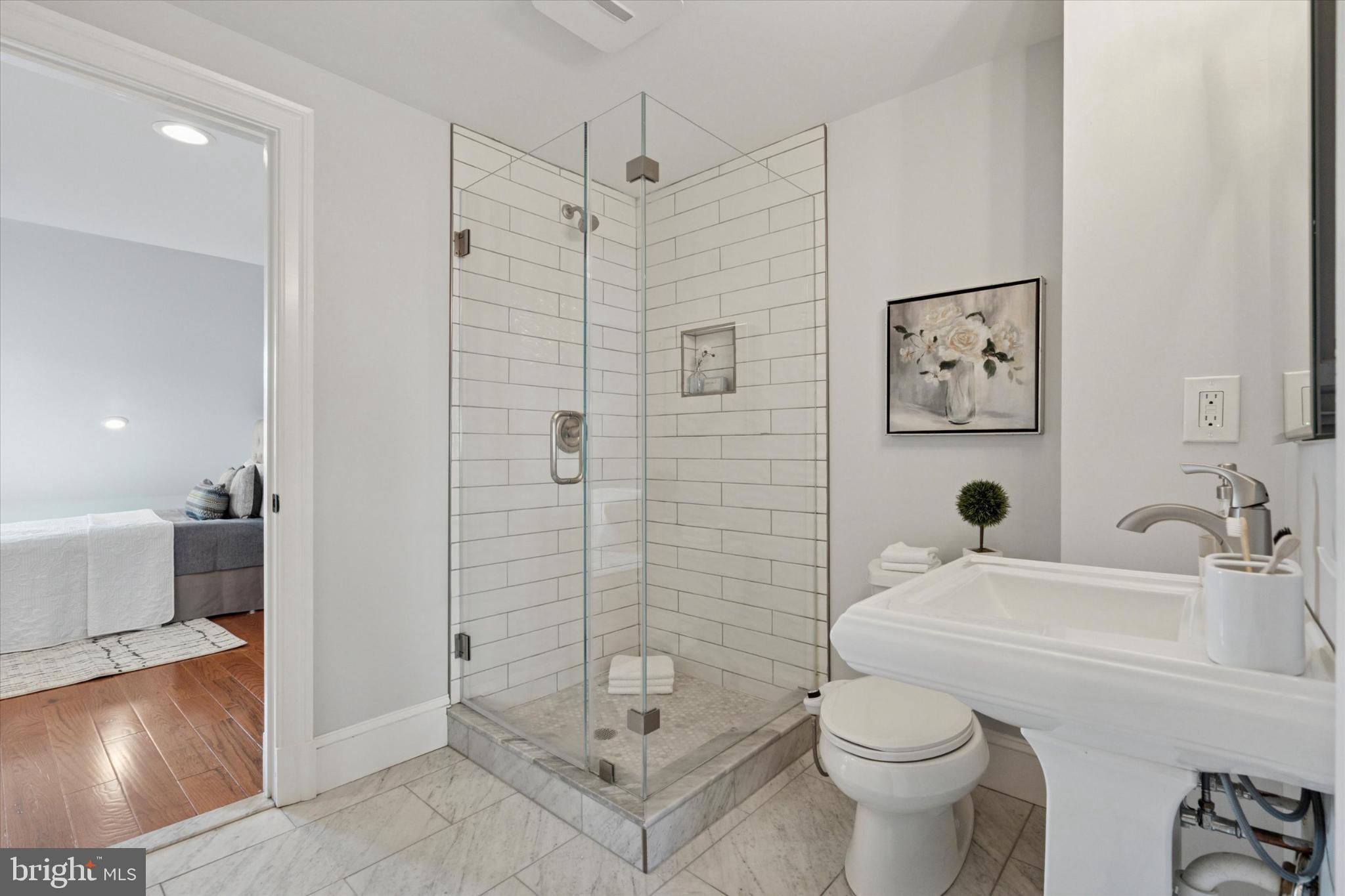 WASHINGTON SQ WEST - Residential