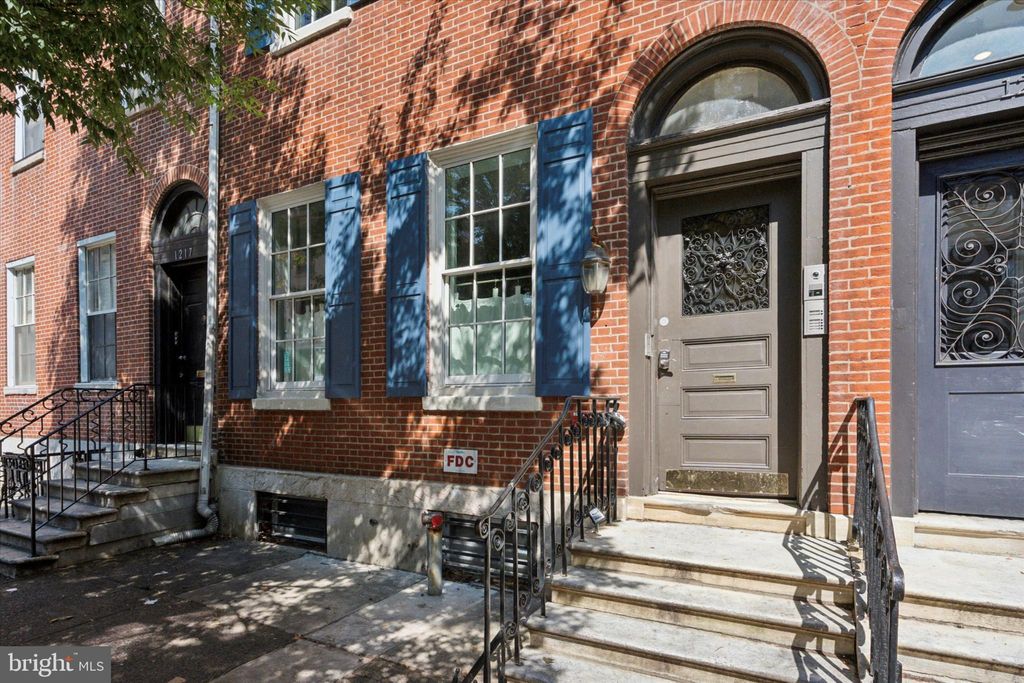 Photo of 1215 Spruce Street #301, PHILADELPHIA, PA 19107 (MLS # PAPH2540748)