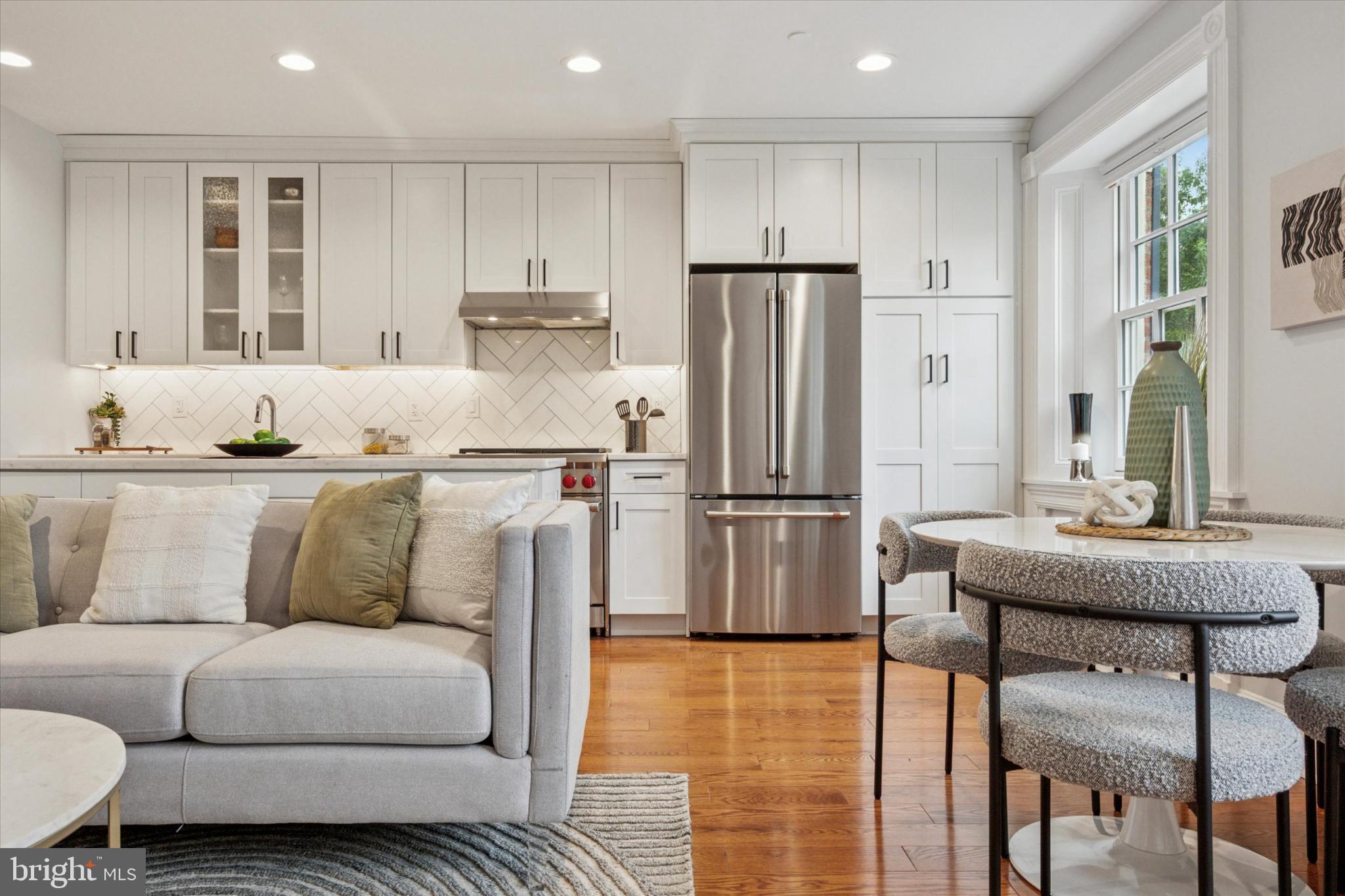 WASHINGTON SQ WEST - Residential