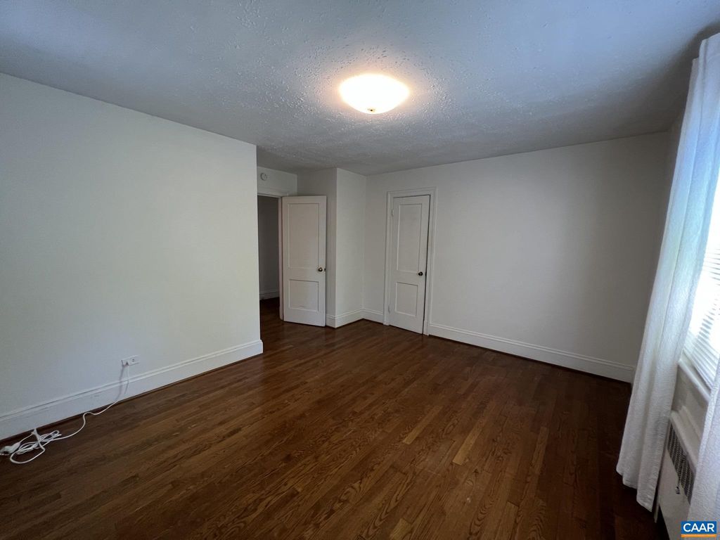 listing image 36