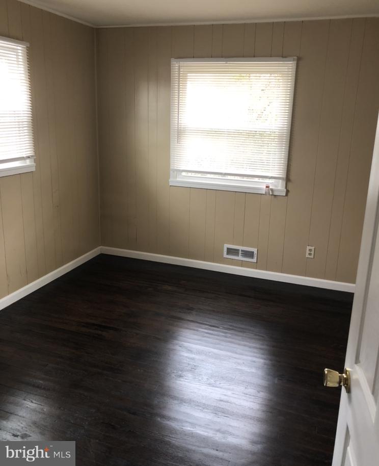 GLASSMANOR - Residential