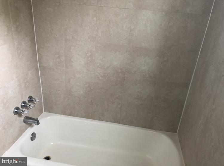 GLASSMANOR - Residential