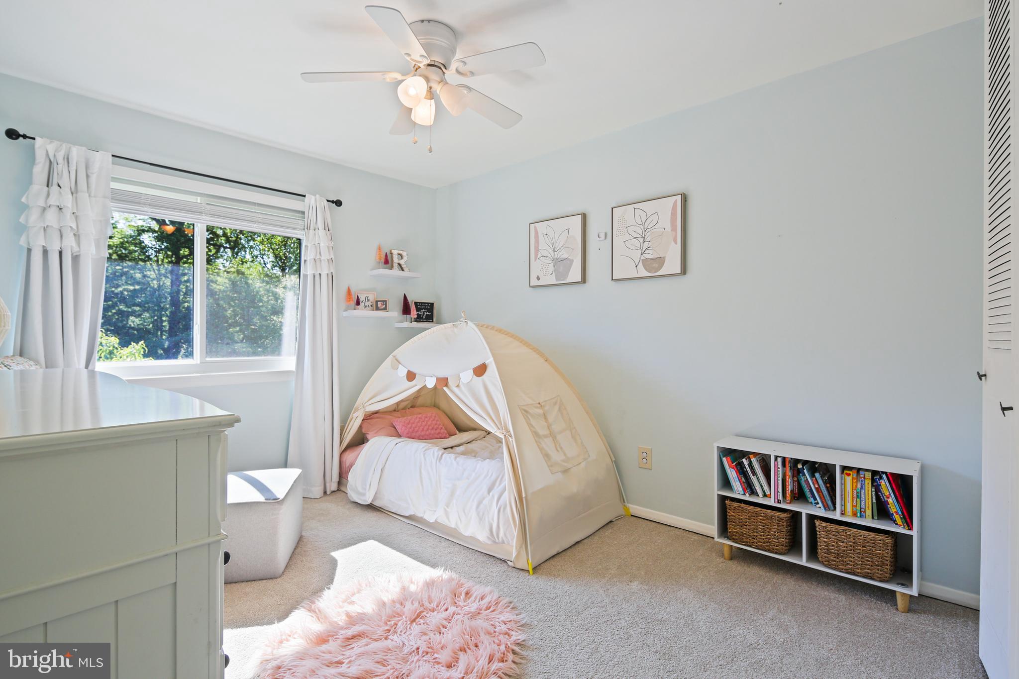 SUMMIT TOWNHOUSES - Residential