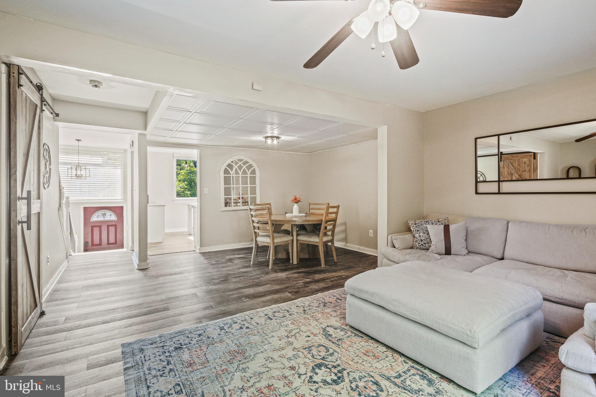 SUMMIT TOWNHOUSES - Residential