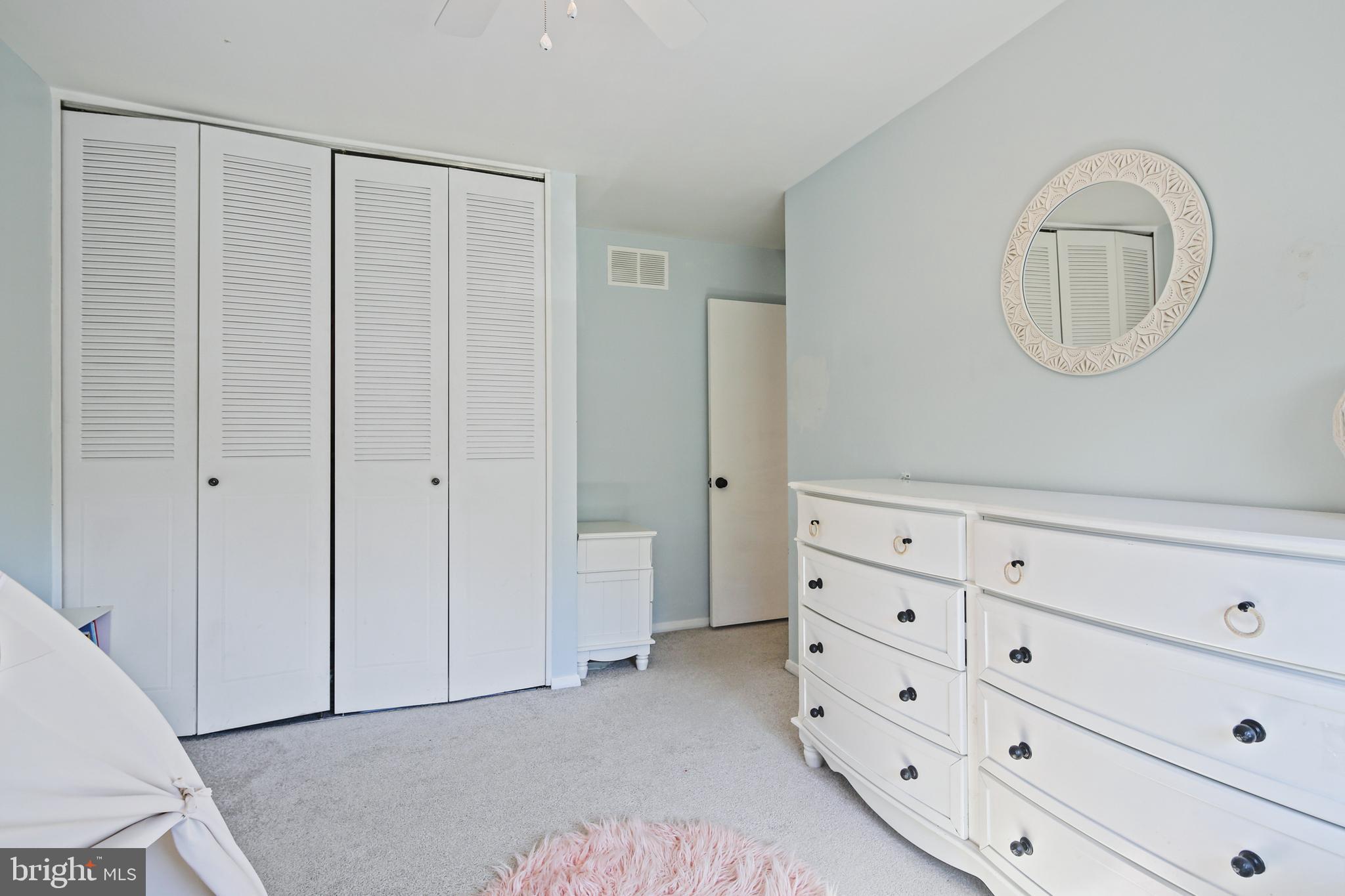 SUMMIT TOWNHOUSES - Residential