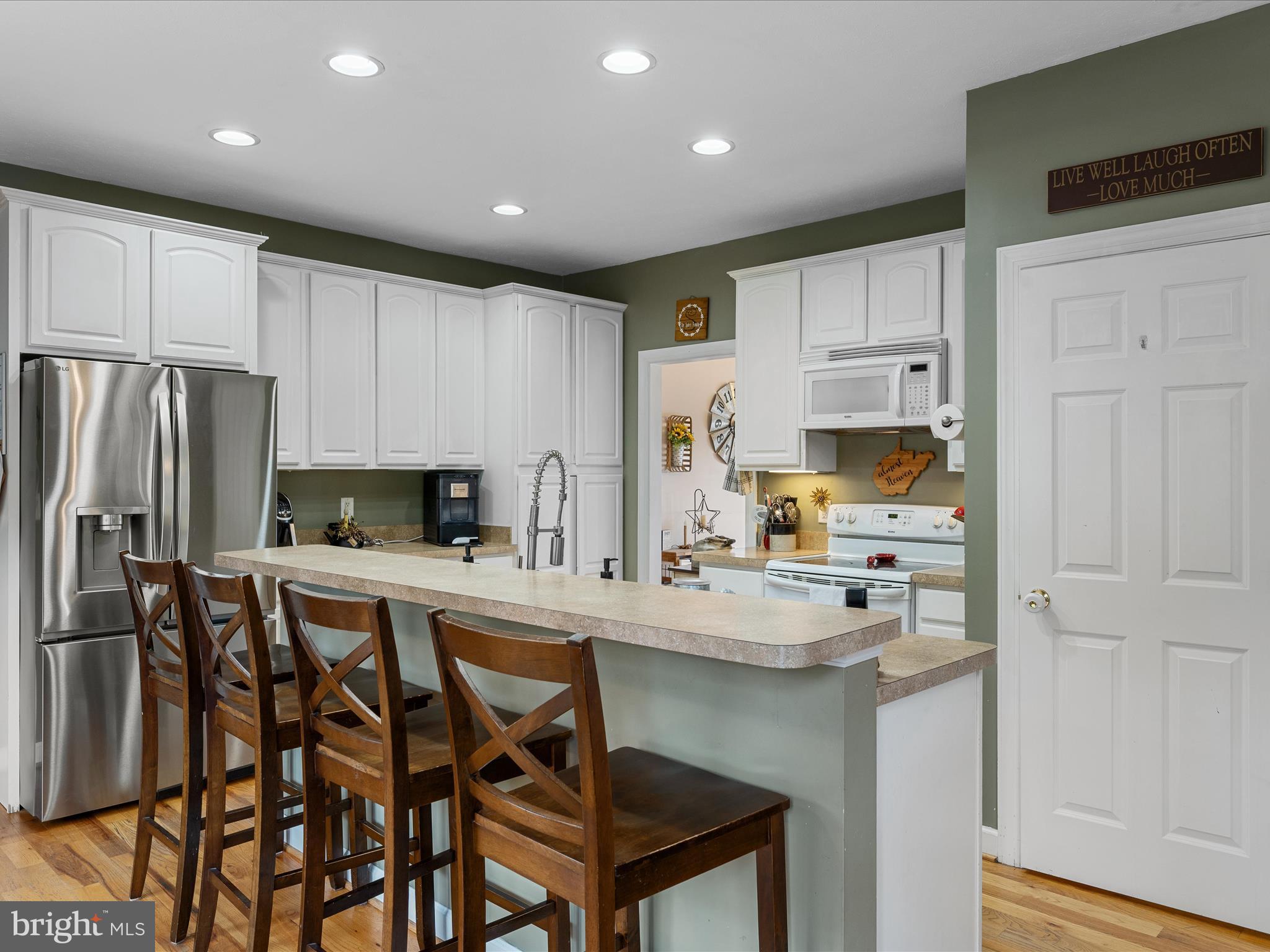 WATER VIEW ESTATES - Residential