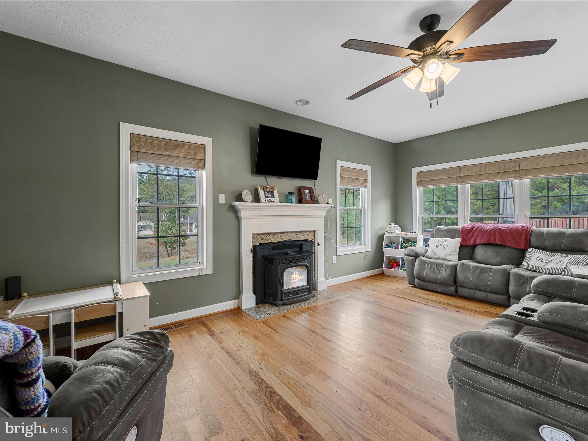 WATER VIEW ESTATES - Residential